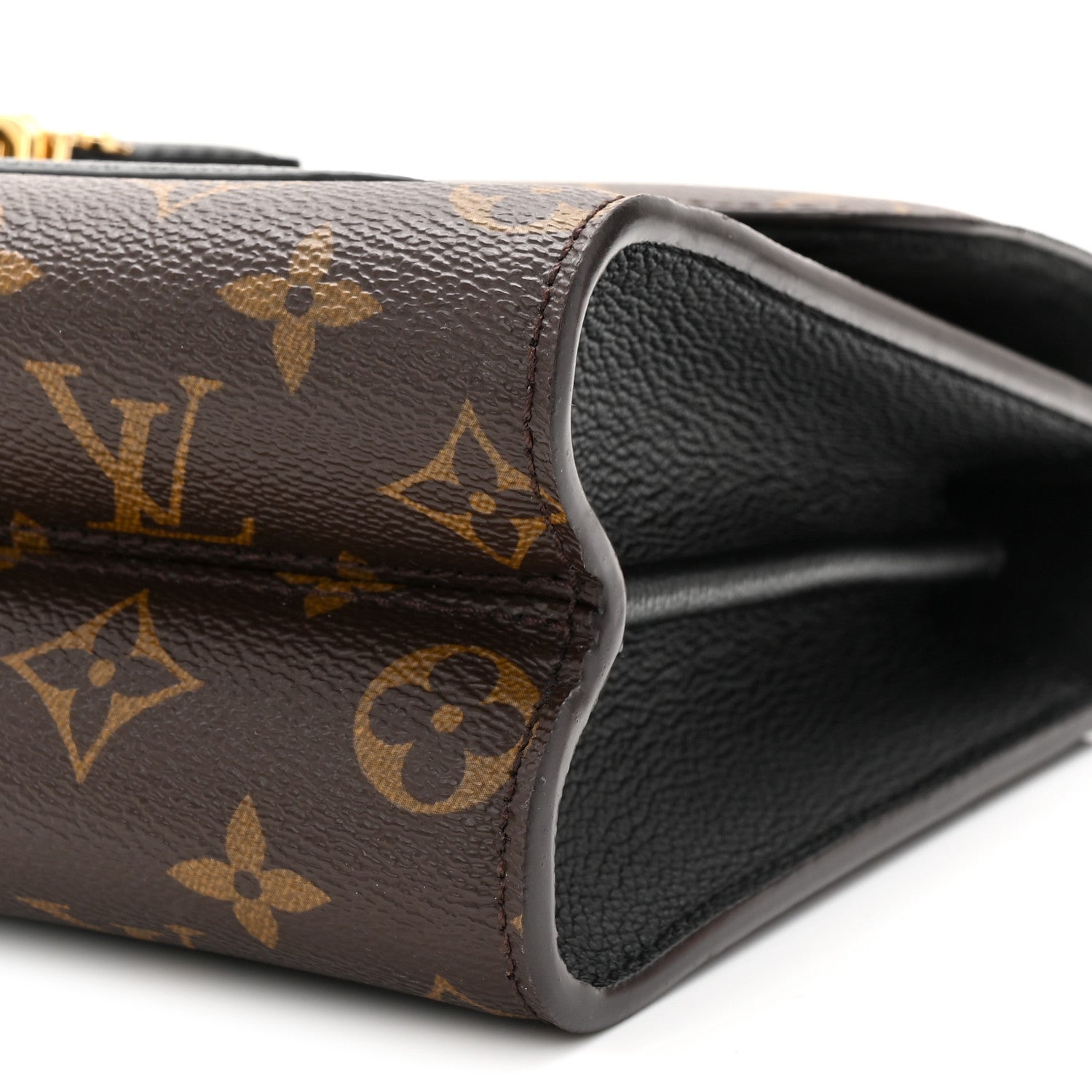 Monogram Victoire Black