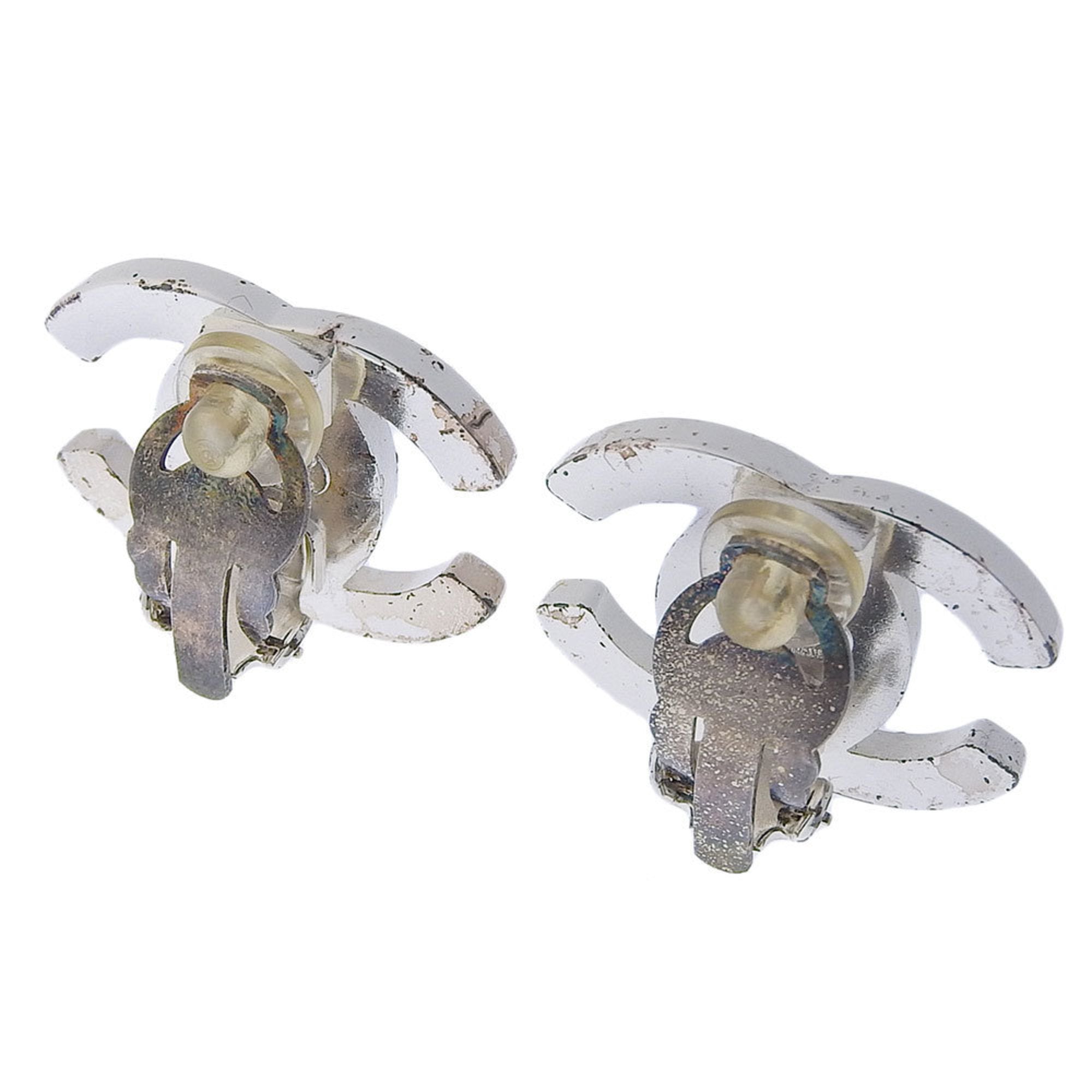 CC Logo Turnlock Clip-On Earrings Silver-Tone Metal Silver-Tone Metal