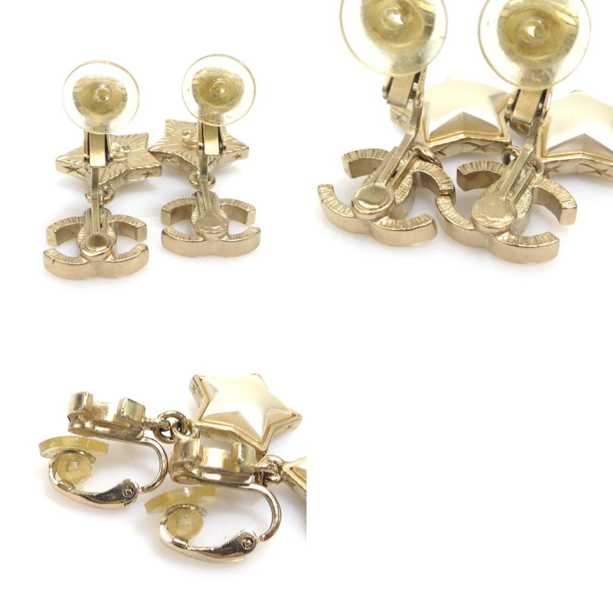 CC Logo Star Clip-On Earrings Gold-Tone Metal