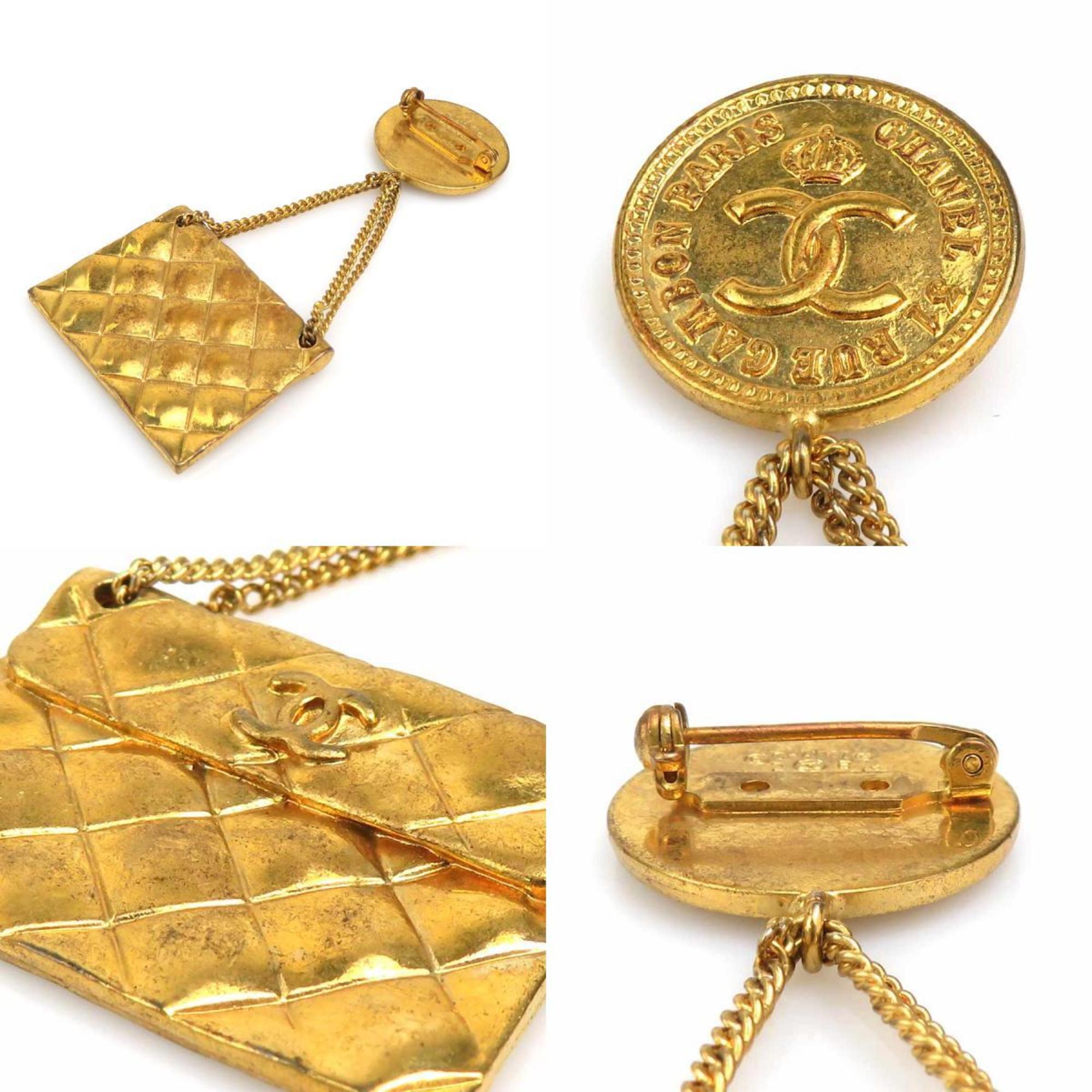 CC Logo Brooch Gold-Tone Metal