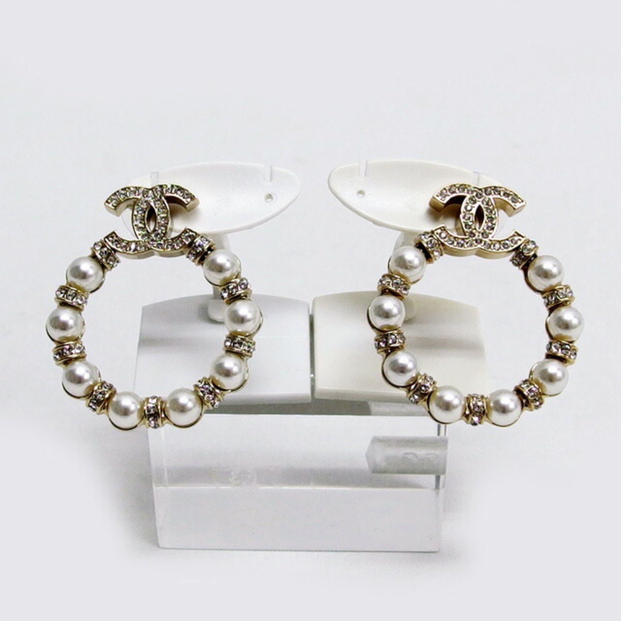 CC Logo Circle Earrings Gold-Tone Metal