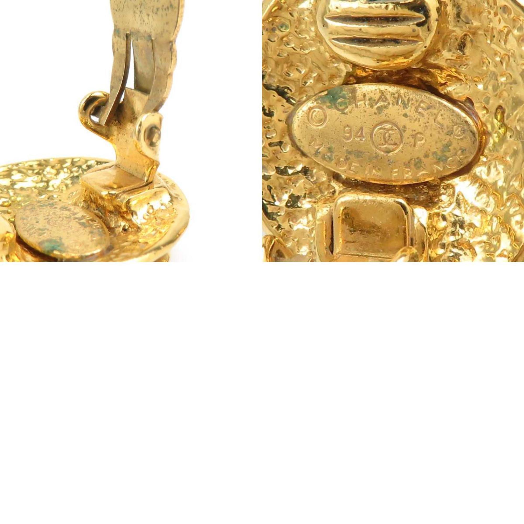CC Logo Clip-On Earrings Gold-Tone Metal Gold-Tone Metal