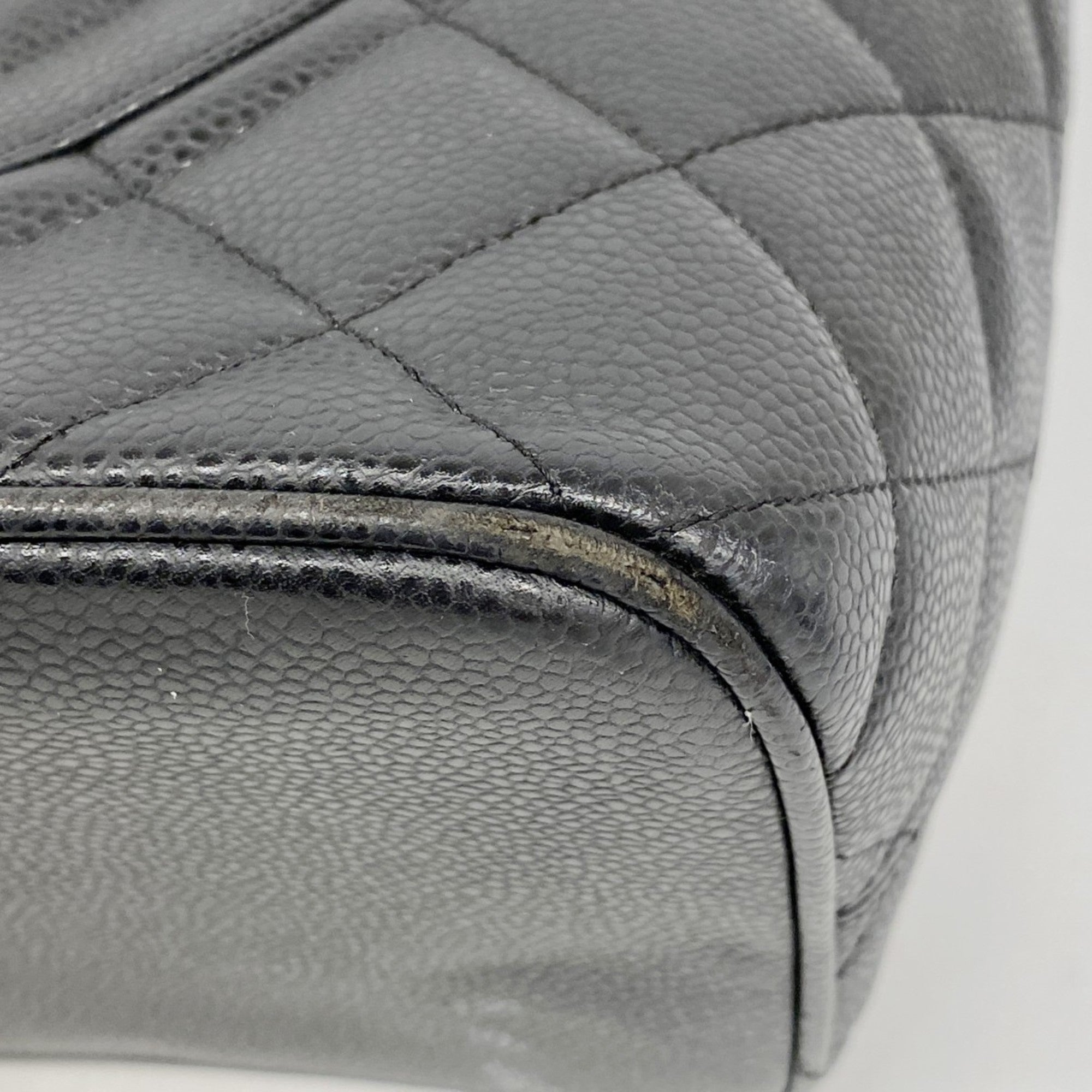 Medallion Tote Quilted Caviar
