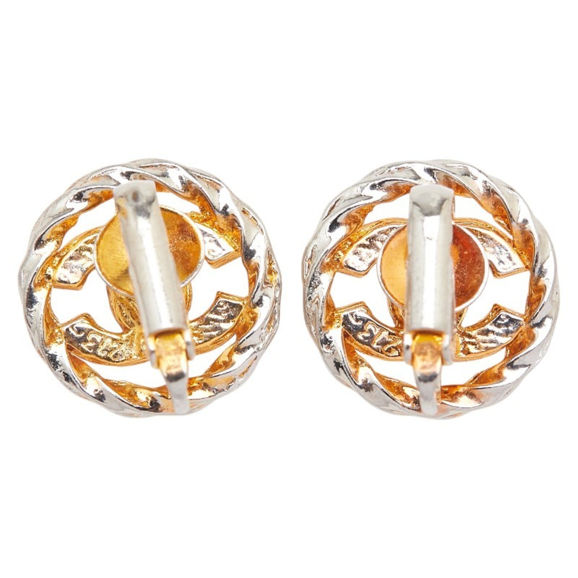 CC Logo Round Earrings Gold-Tone Metal Gold-Tone Metal