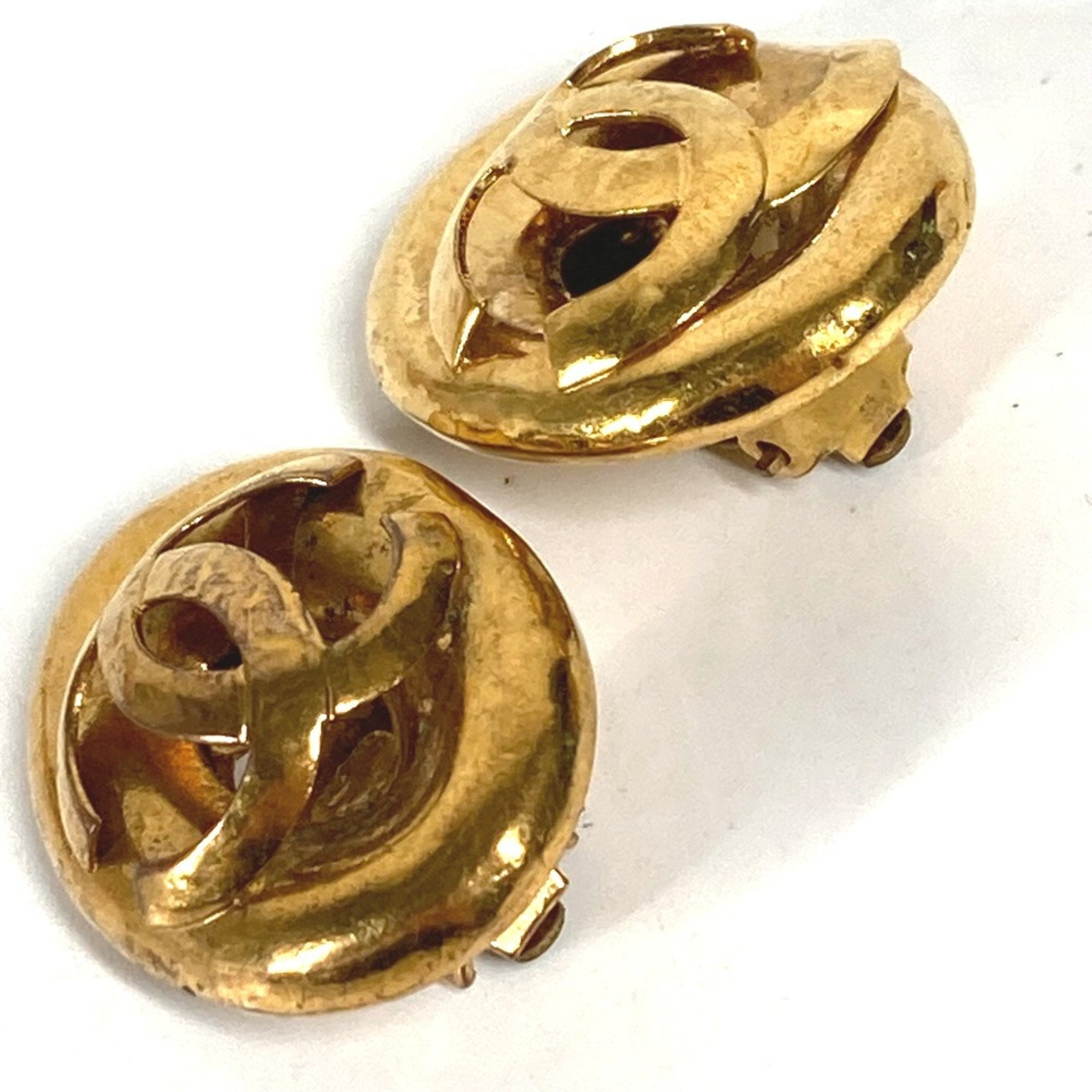 CC Logo Round Clip-On Earrings Gold-Tone Metal Gold-Tone Metal