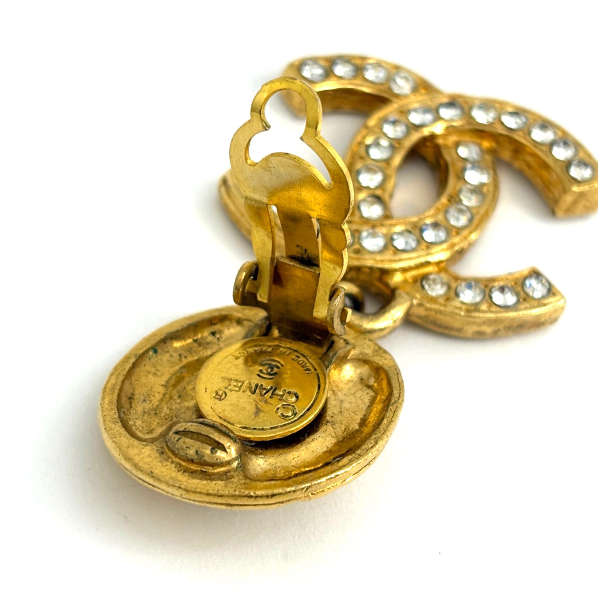 CC Logo Clip-On Earrings Metal Gold-Tone Metal