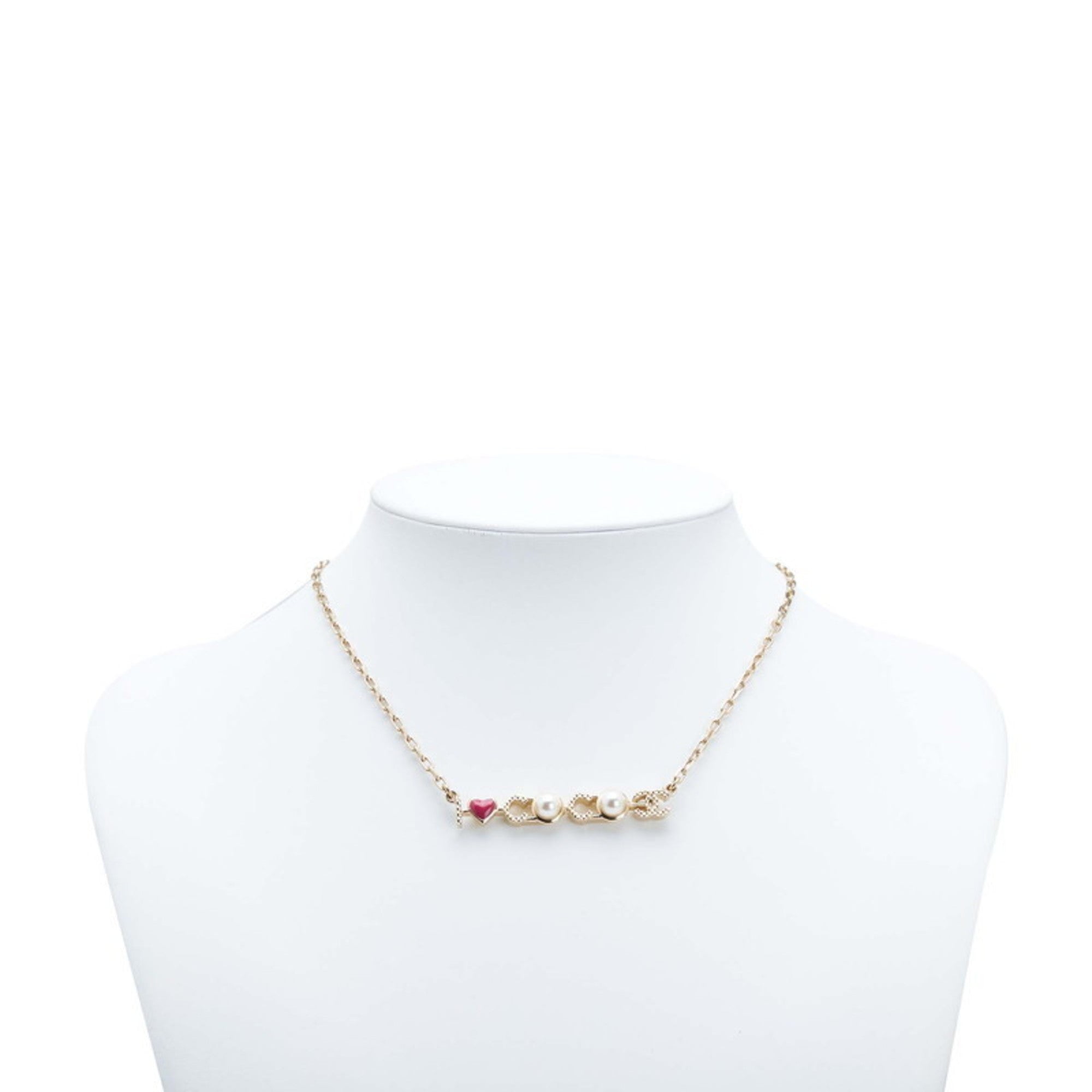 Pearl Heart Pendant Necklace Metal