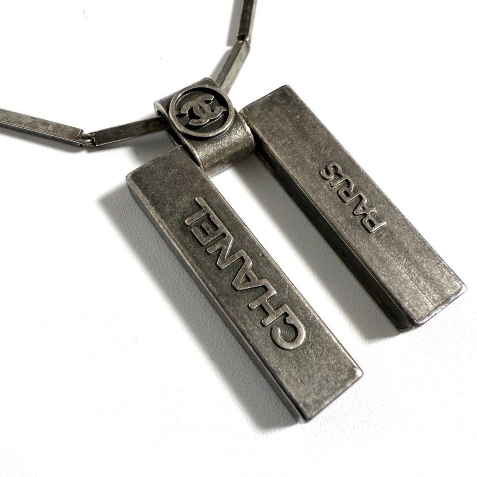 Pendant Necklace Metal