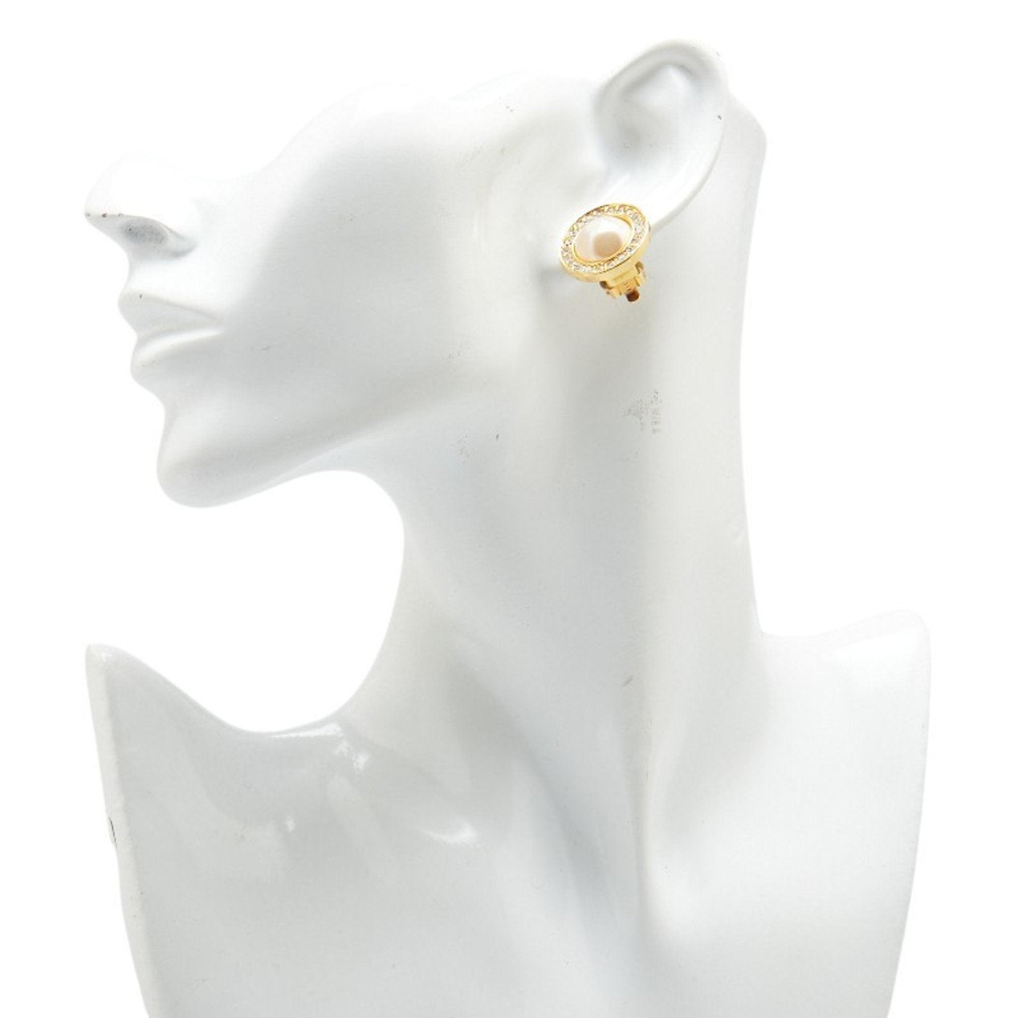 Clip-On Earrings Pearl Clip-On Gold-Tone Metal