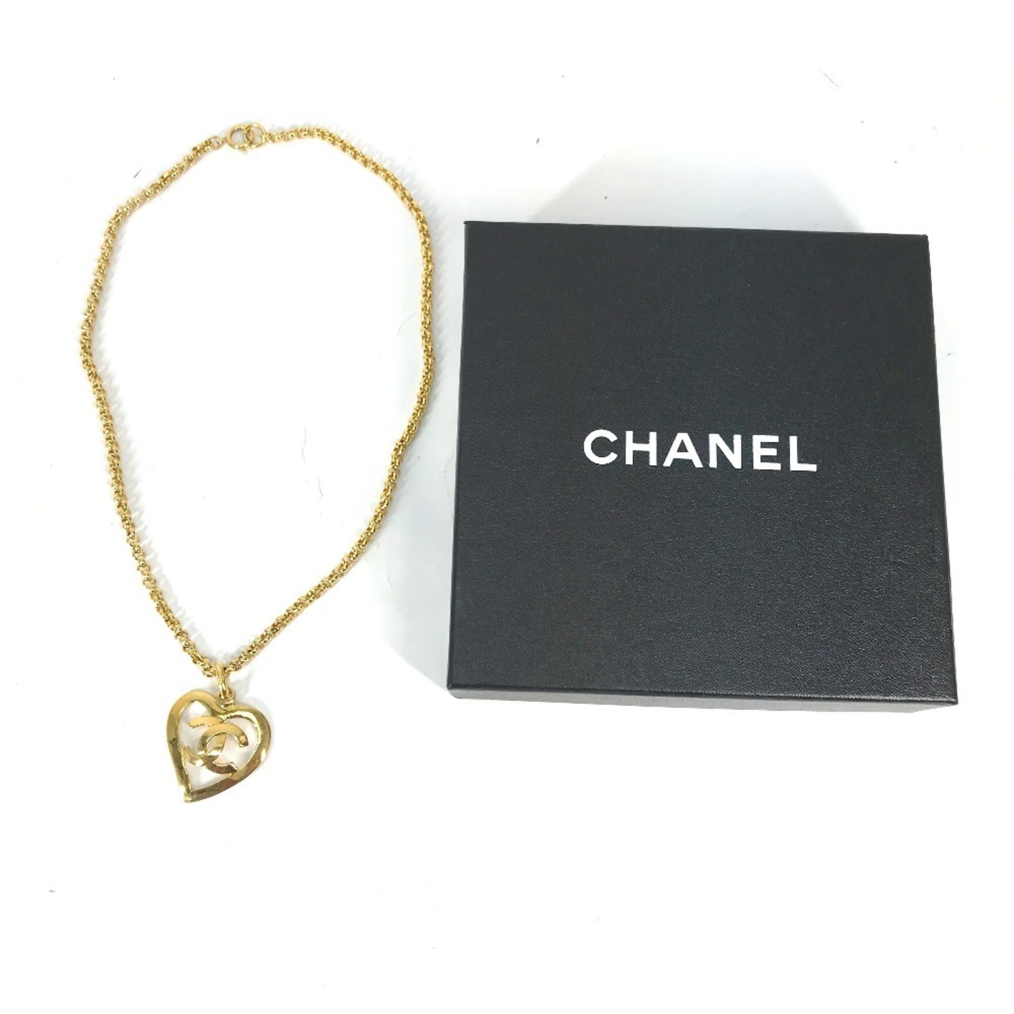 CC Logo Chain Heart Pendant Necklace Metal