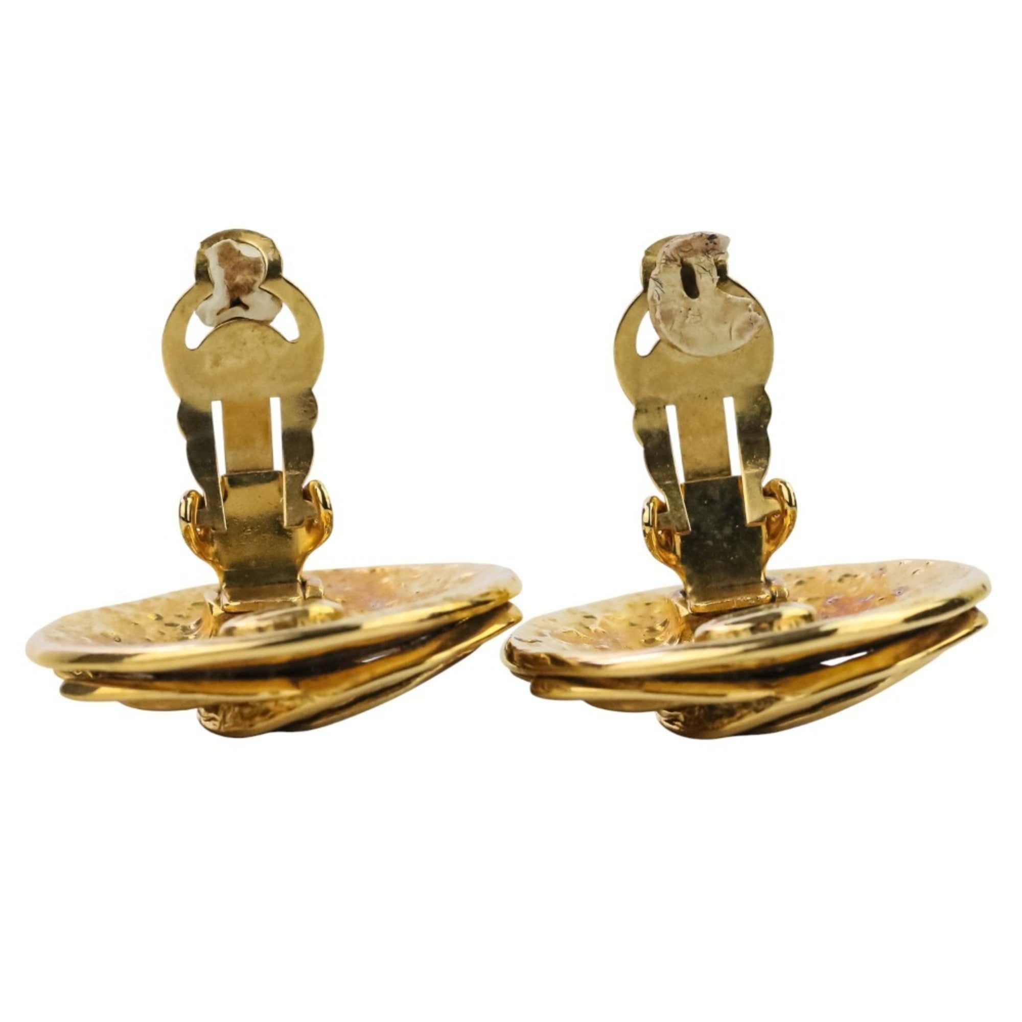 CC Logo Circle Clip-On Earrings Metal Gold-Tone Metal