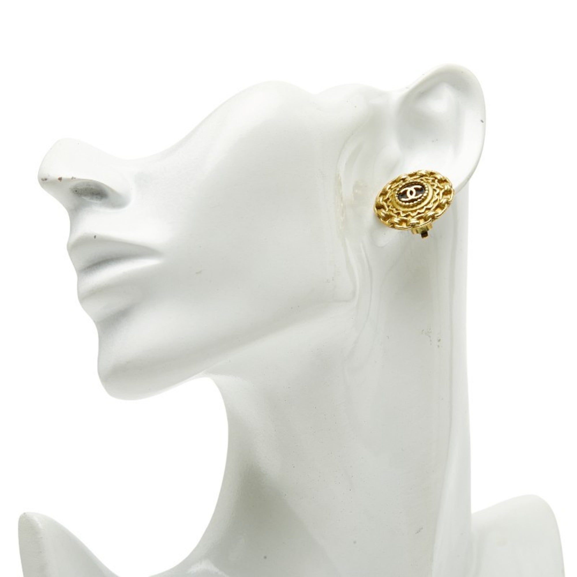 CC Logo Clip-On Earrings Metal Gold-Tone Metal