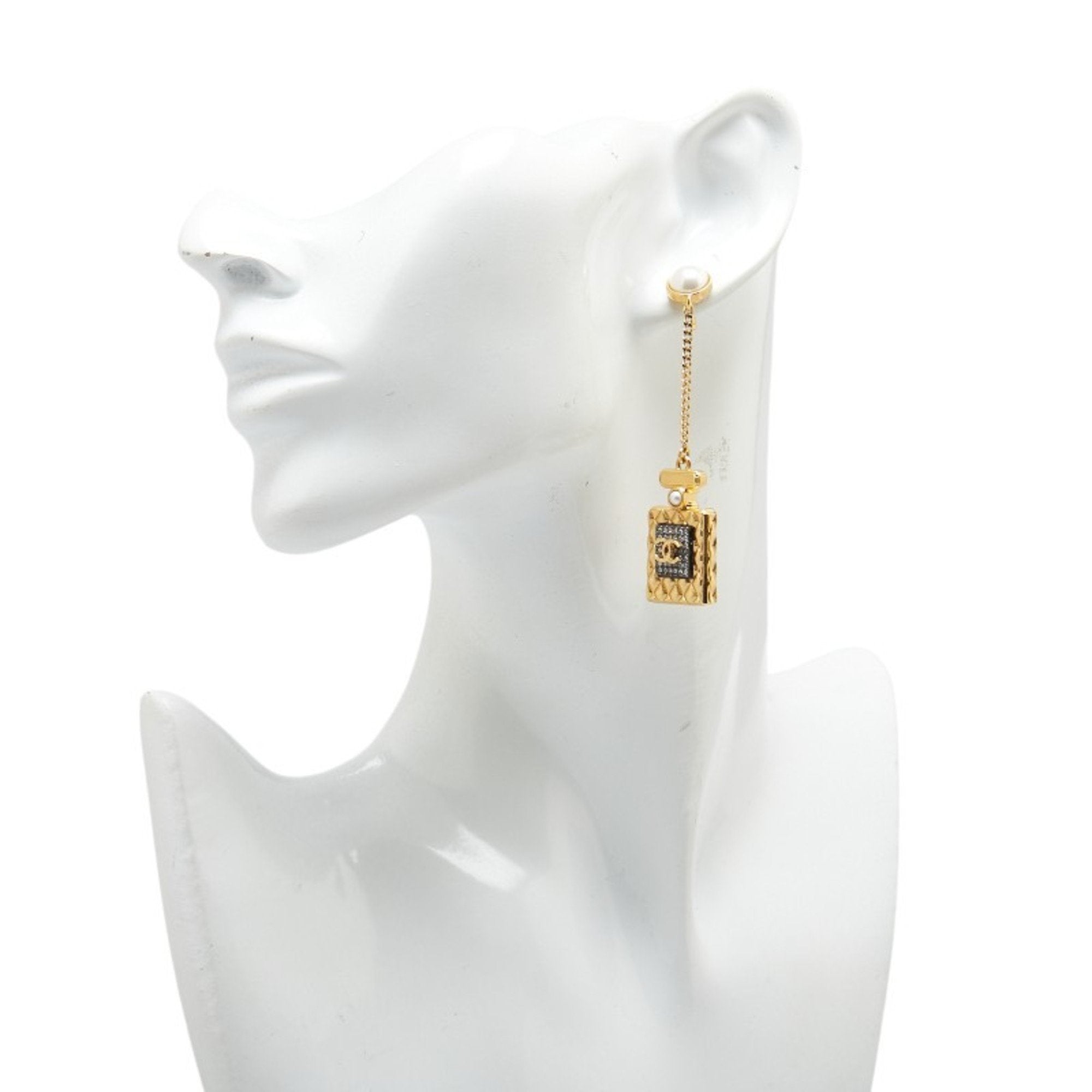 CC Logo Earrings Metal Gold-Tone Metal