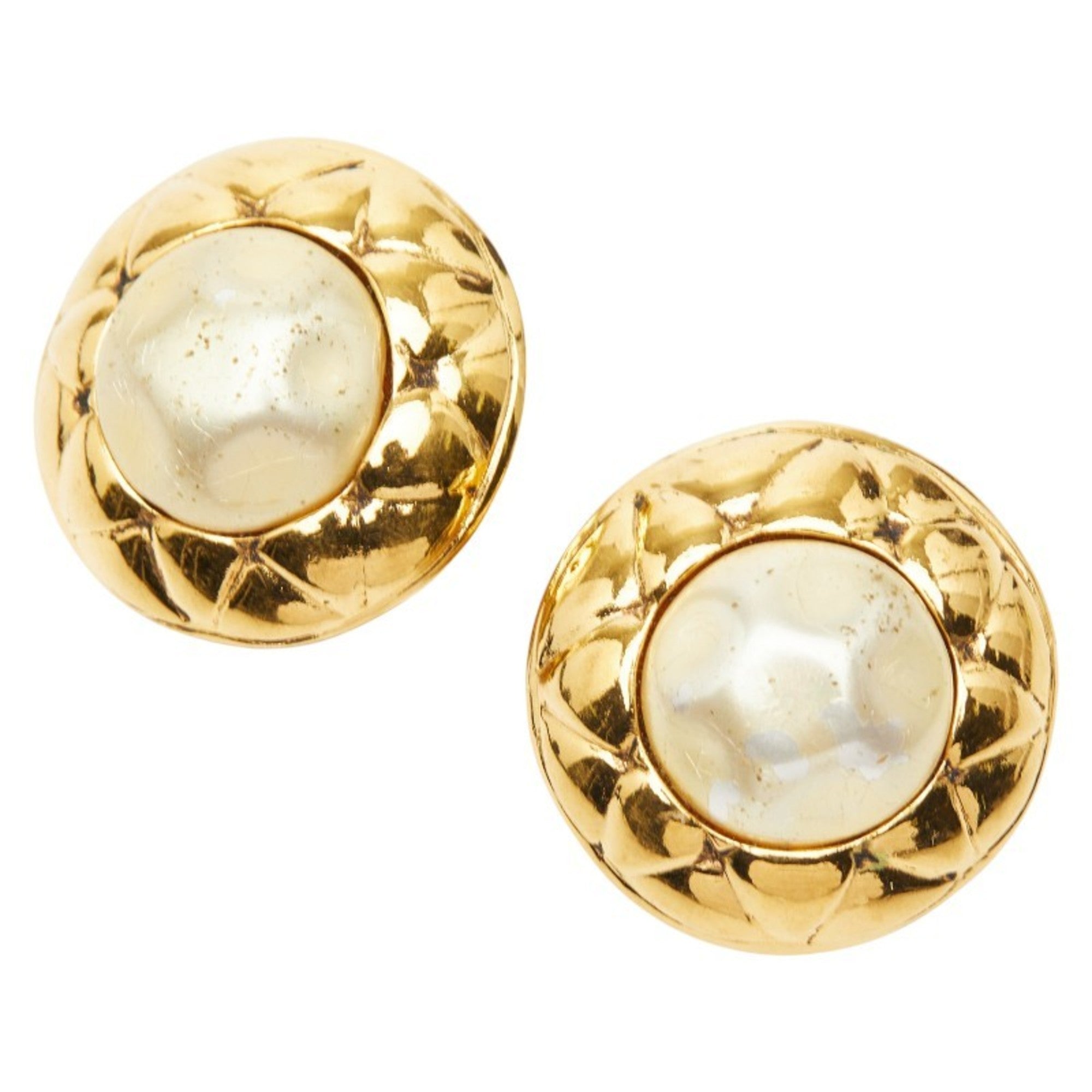 Matelasse Clip Earrings Gold with Artificial Pearl Gold-Tone Metal