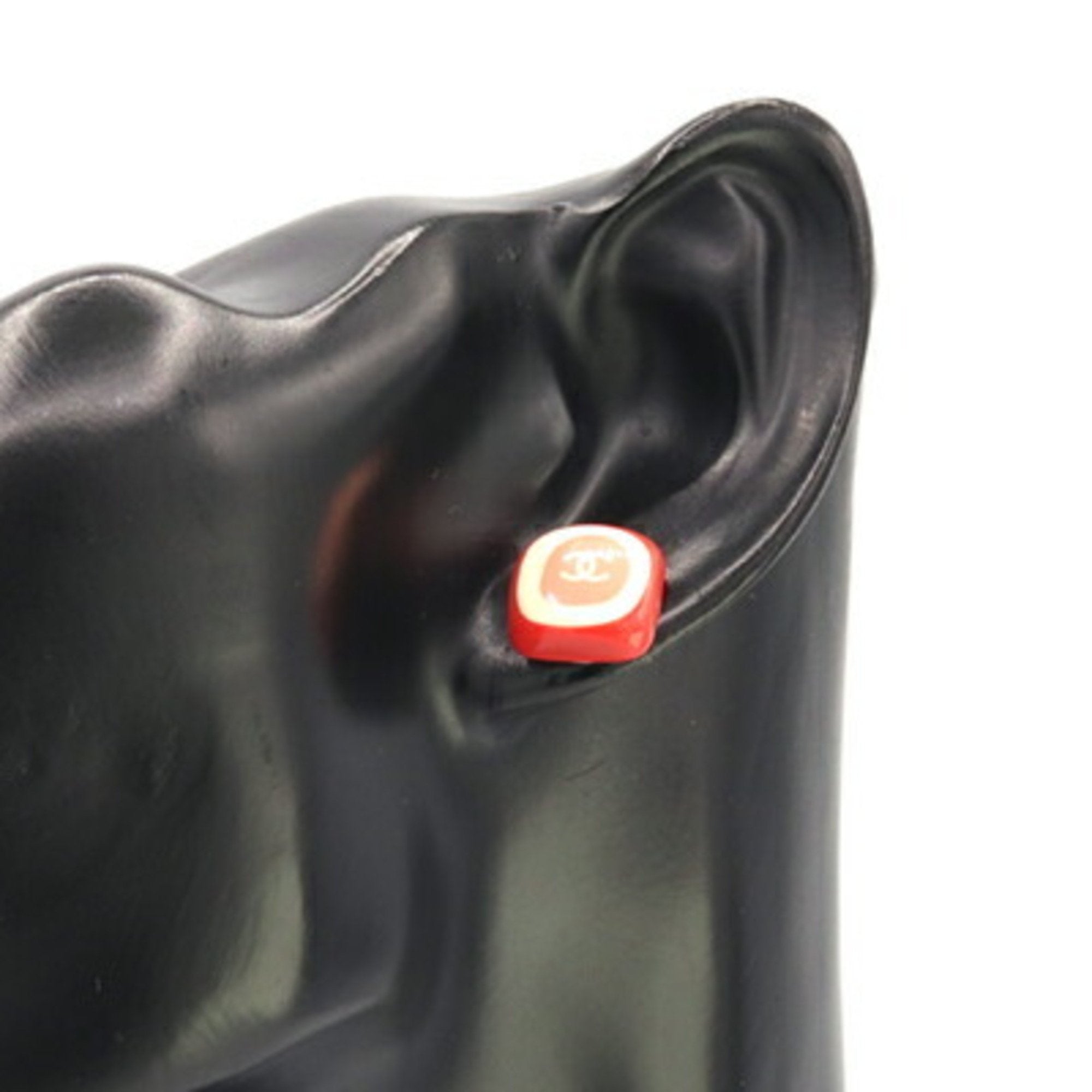 CC Logo Single Earring Metal