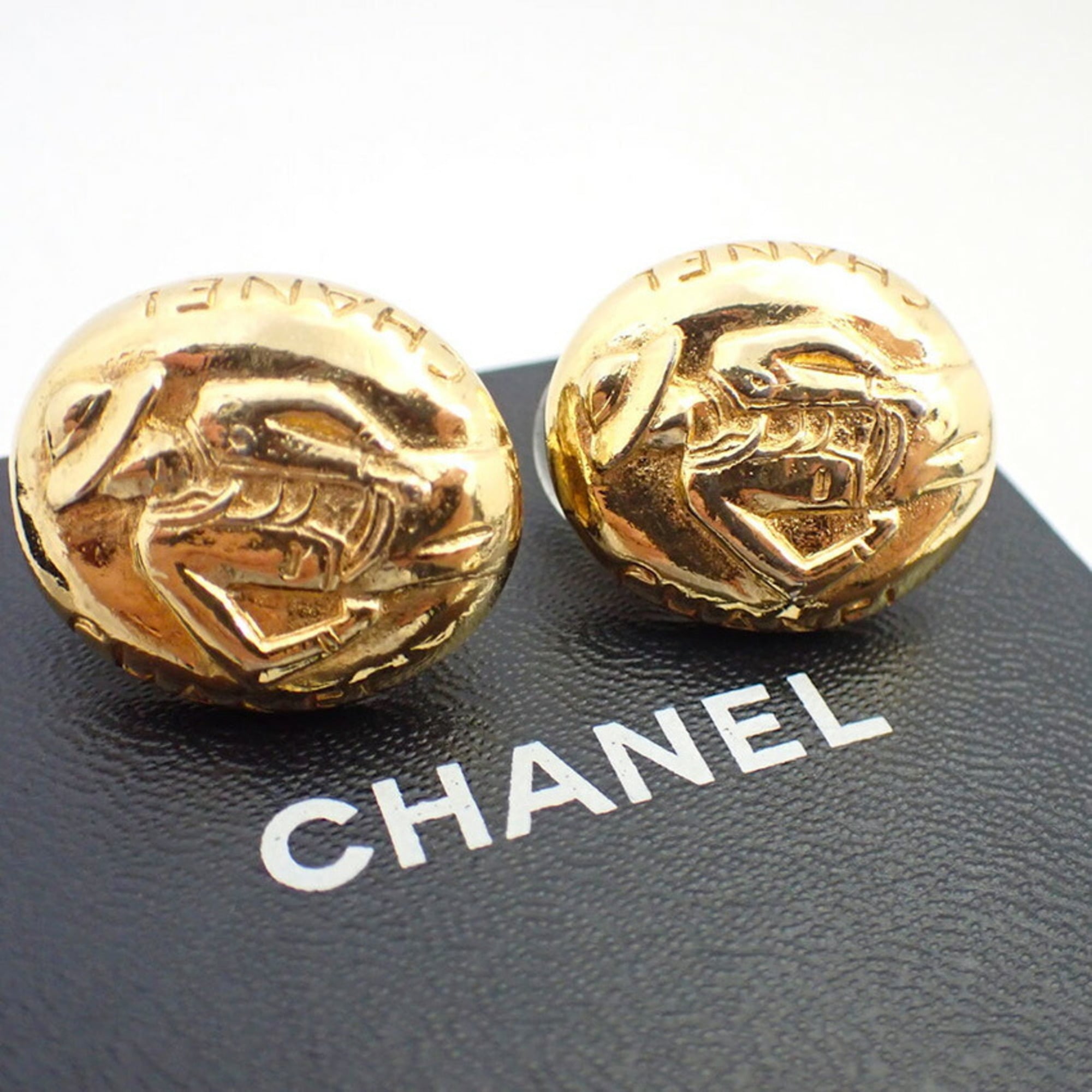 Clip-On Earrings Metal