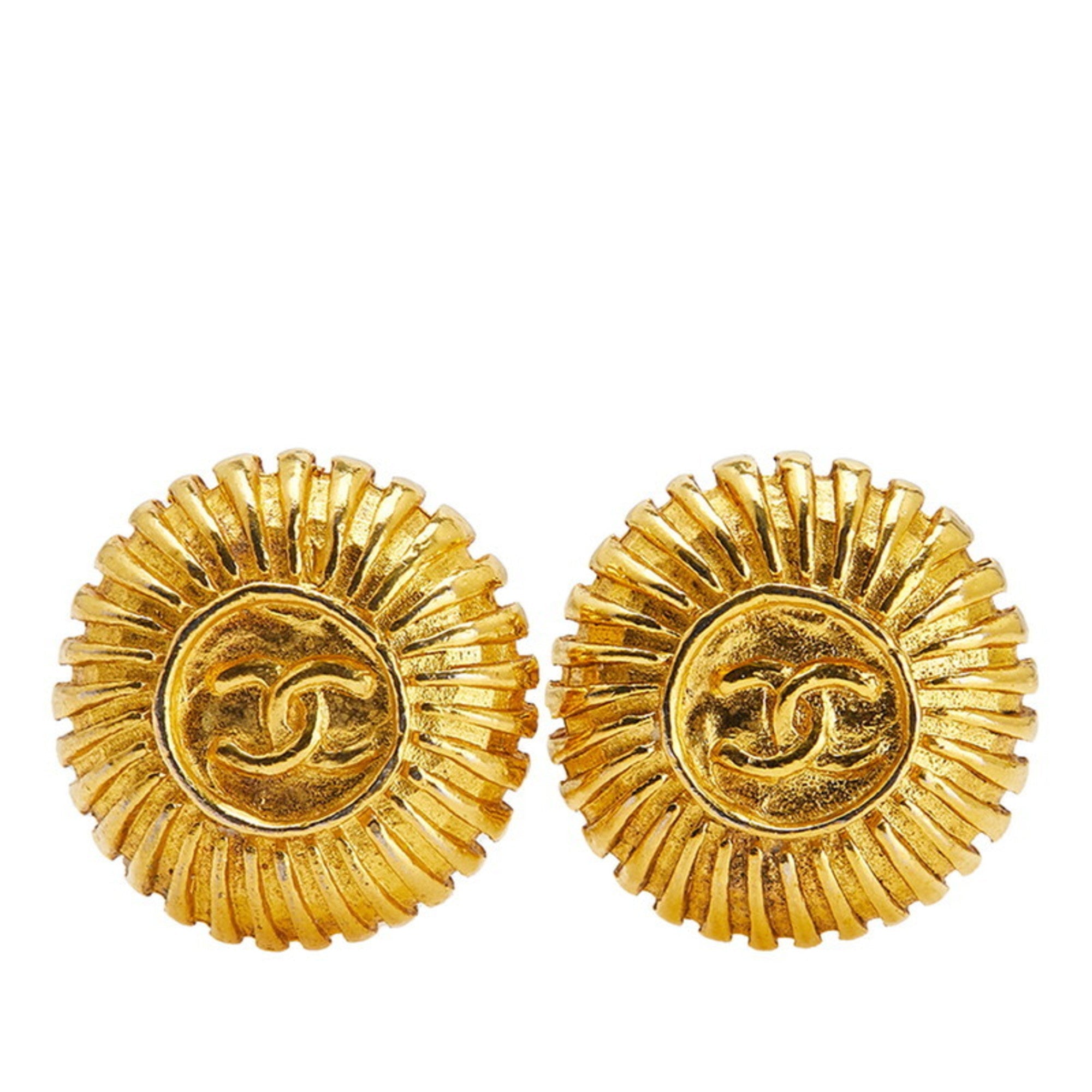 CC Logo Clip-On Earrings Metal Gold-Tone Metal