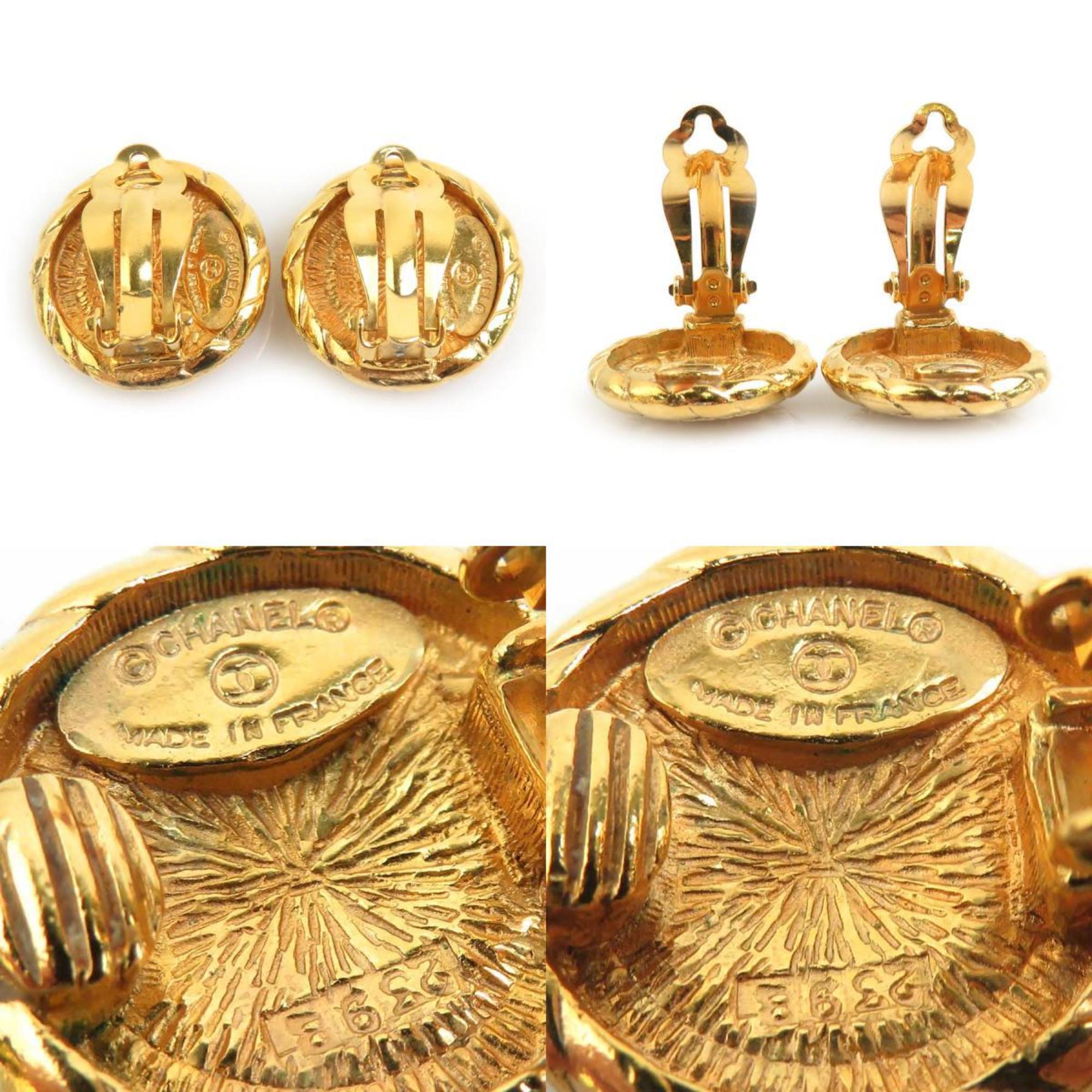 CC Logo Clip-On Earrings Gold-Tone Metal Gold-Tone Metal