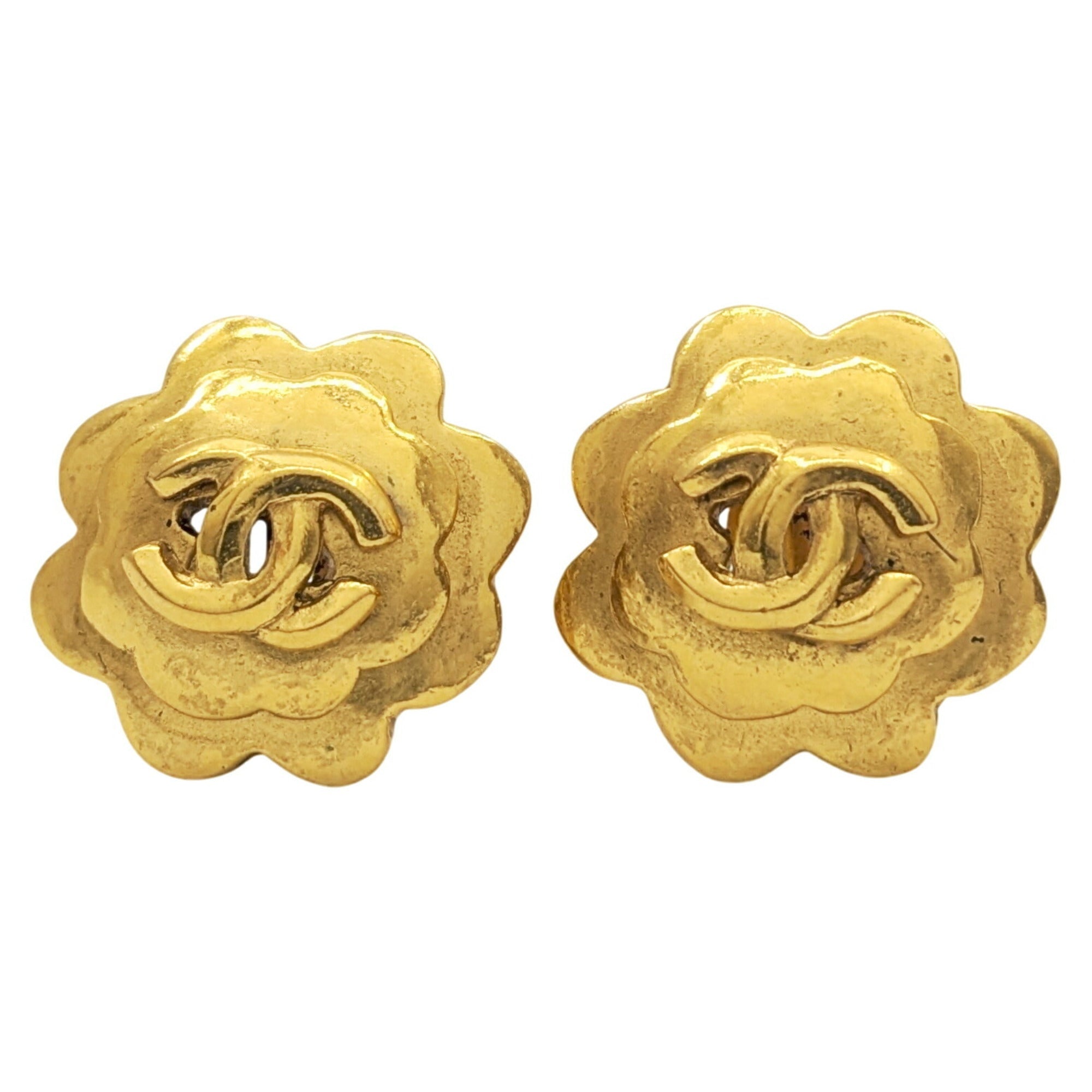 CC Logo Clip-On Earrings Metal Gold-Tone Metal