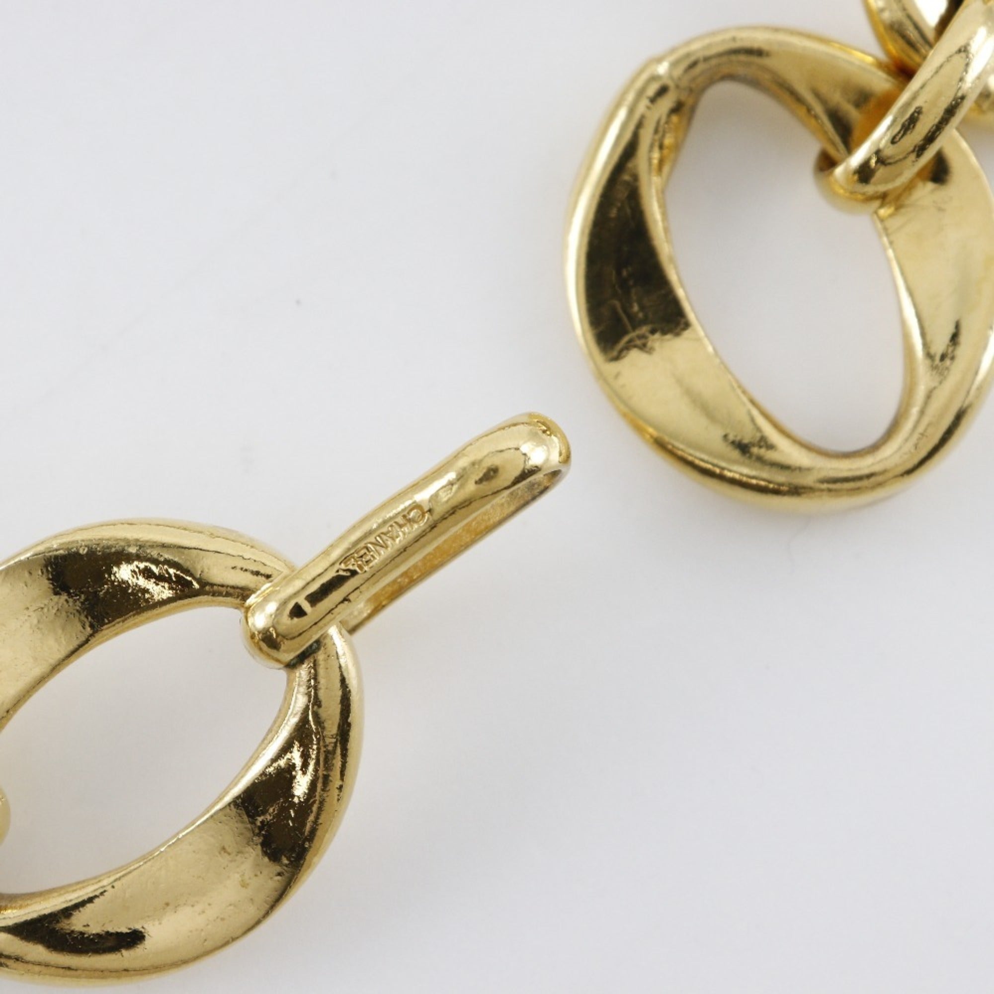 Chain Choker Pendant Necklace Gold