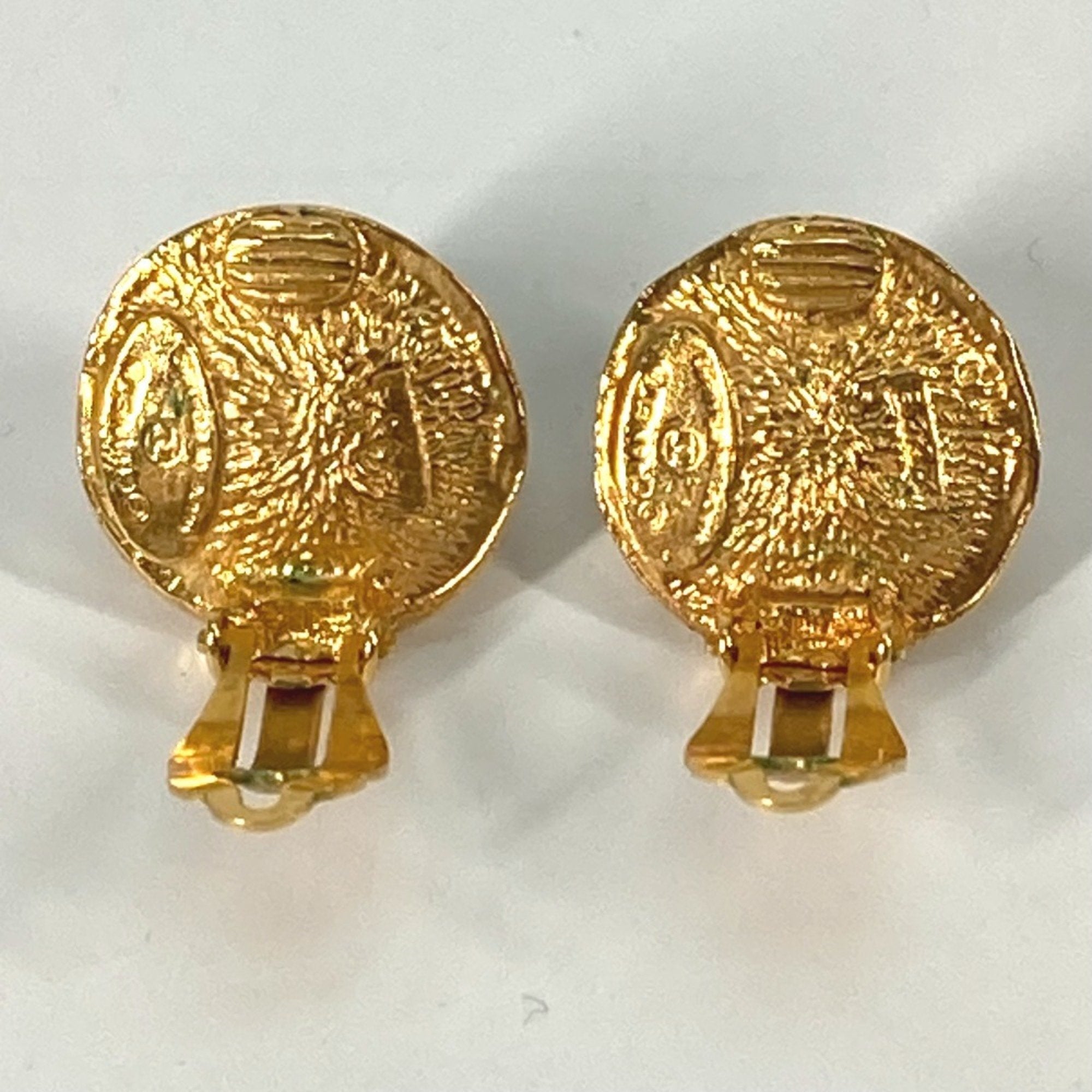 Vintage Clip-On Earrings Pearl Clip-On Gold-Tone Metal