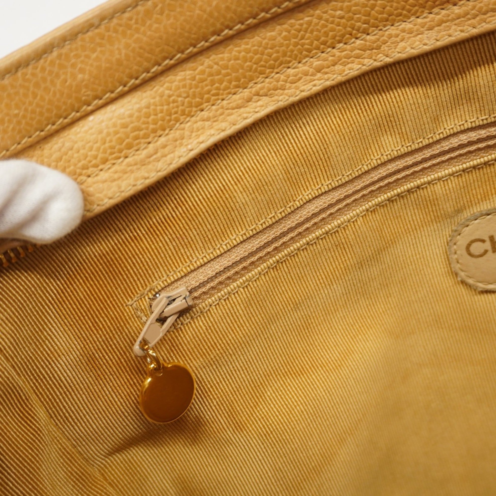 Vintage Stitched CC Shoulder Bag Caviar Medium