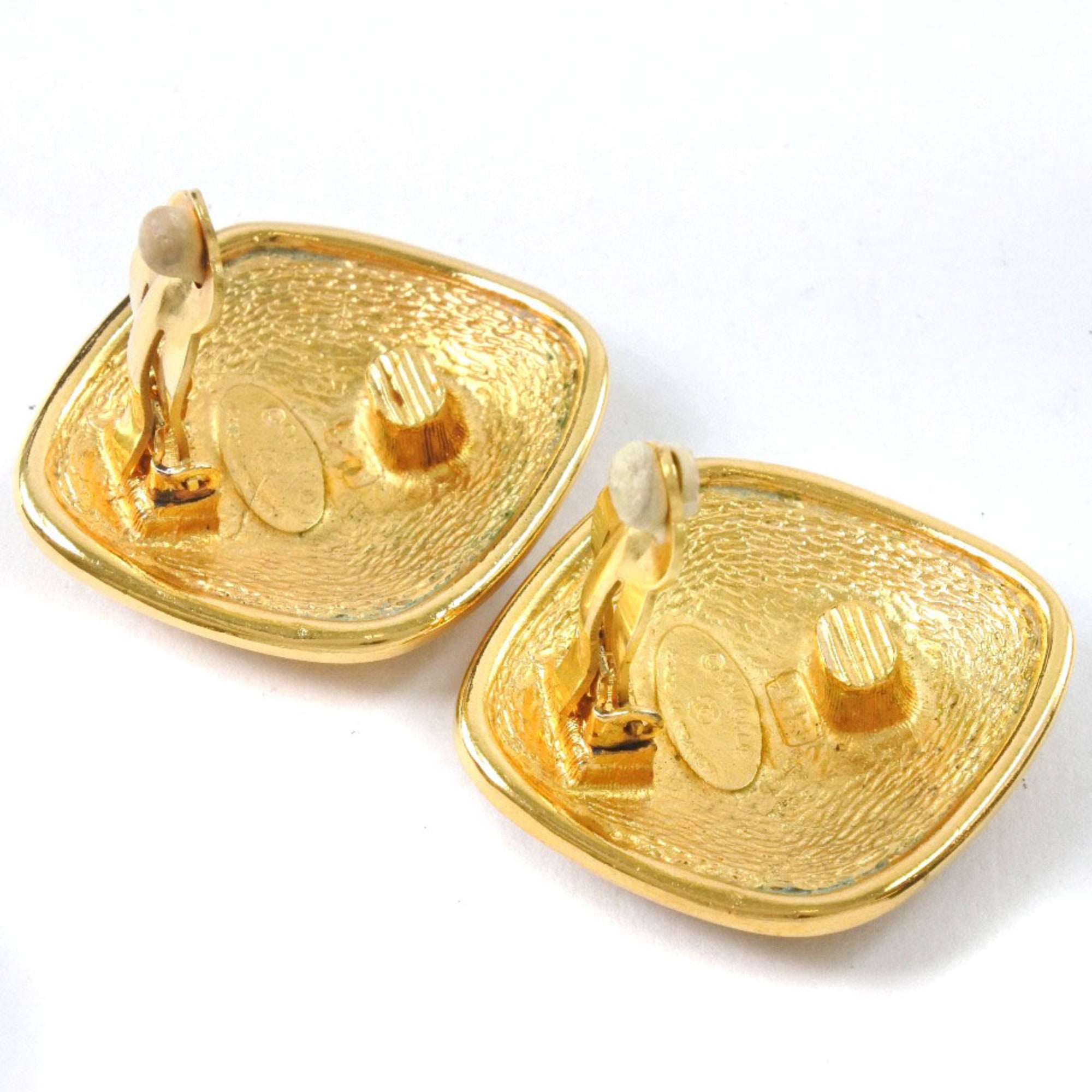 CC Logo Clip-On Earrings Metal Gold-Tone Metal