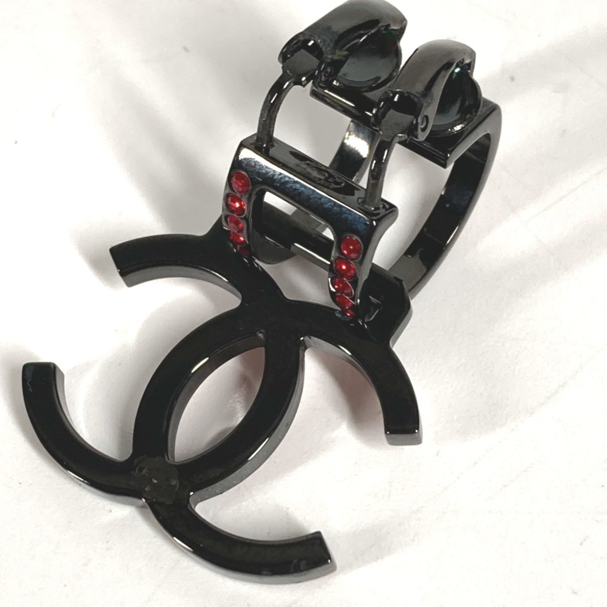 CC Logo Clip-On Single Earring Metal
