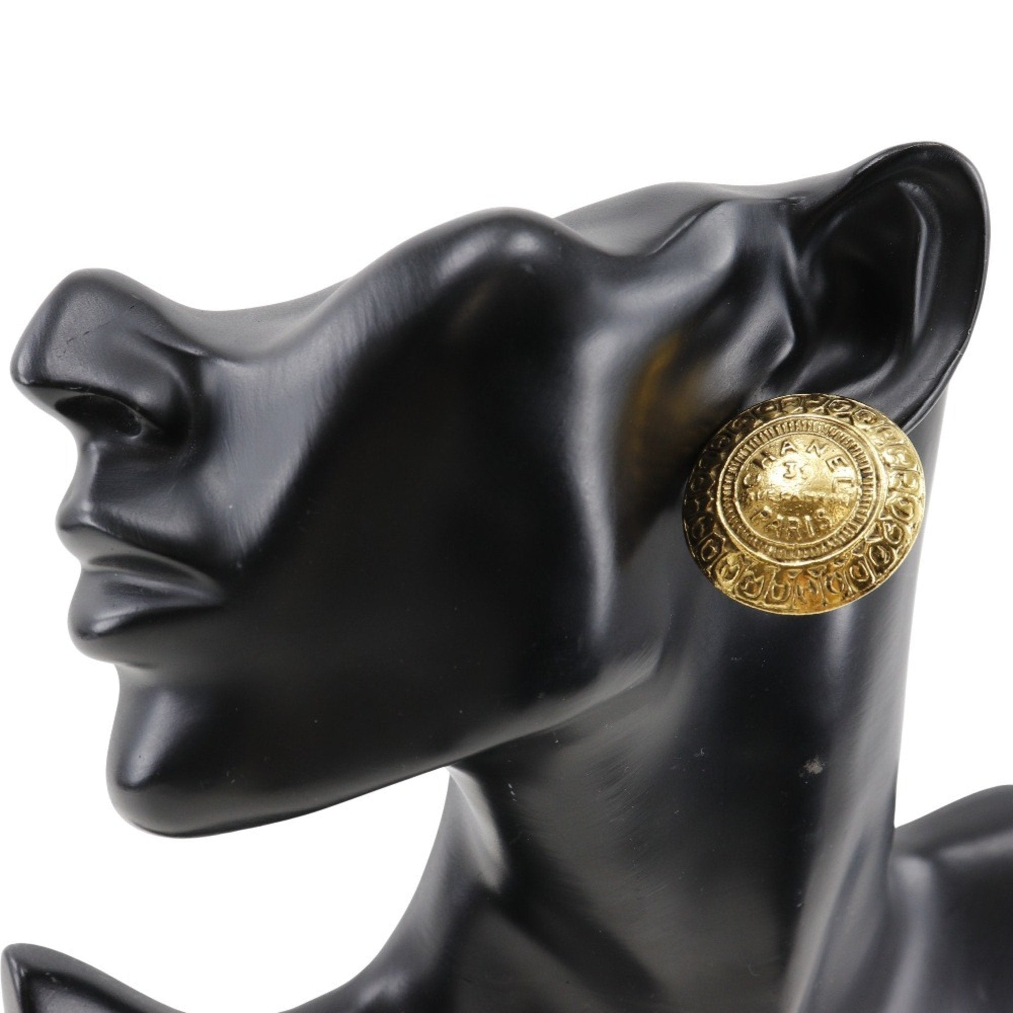 CC Logo Clip-On Earrings Metal Gold-Tone Metal