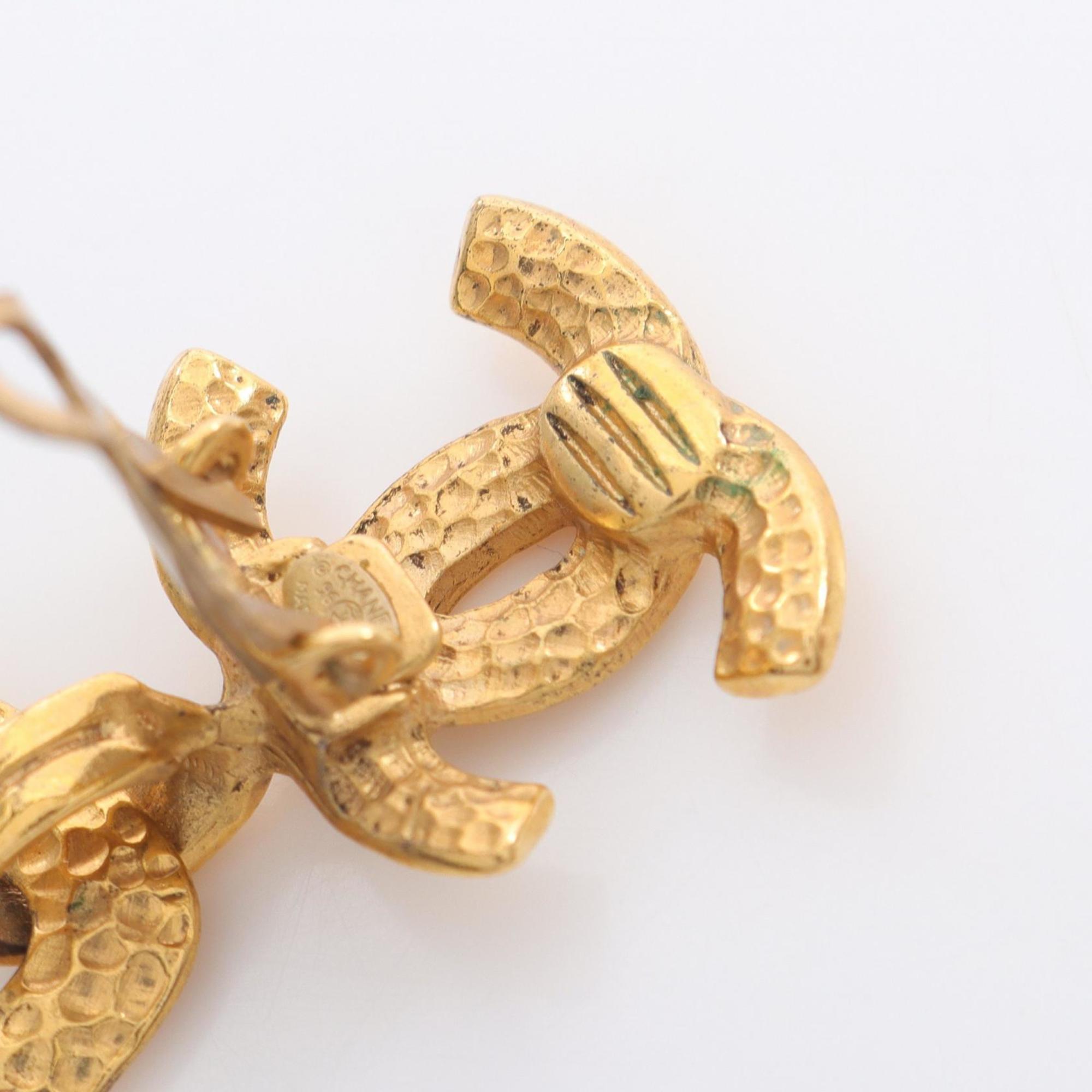 CC Logo Clip-On Earrings Metal Gold-Tone Metal