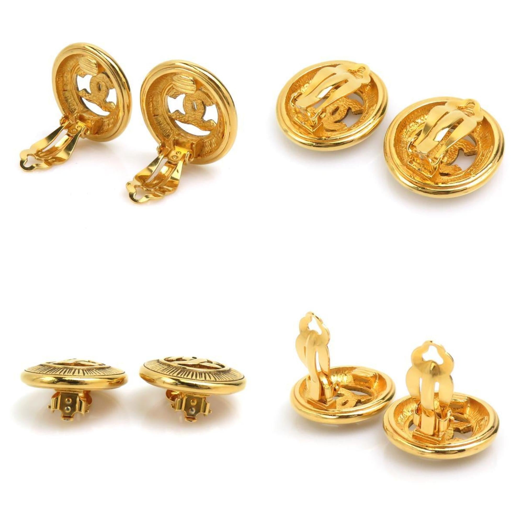 CC Logo Clip-On Earrings Gold-Tone Metal Gold-Tone Metal