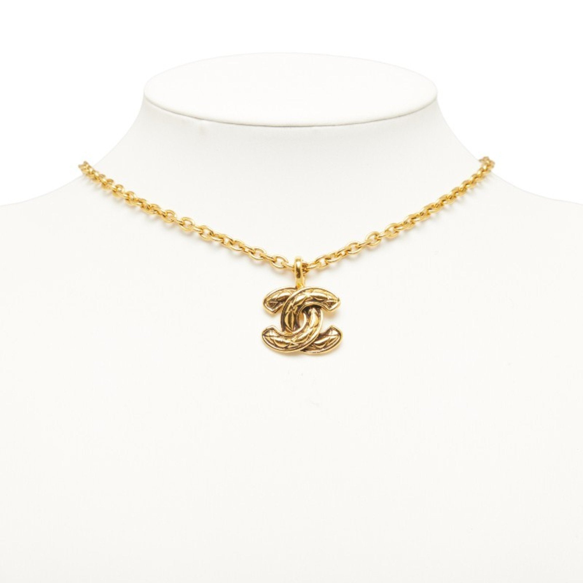 CC Logo Pendant Necklace Metal