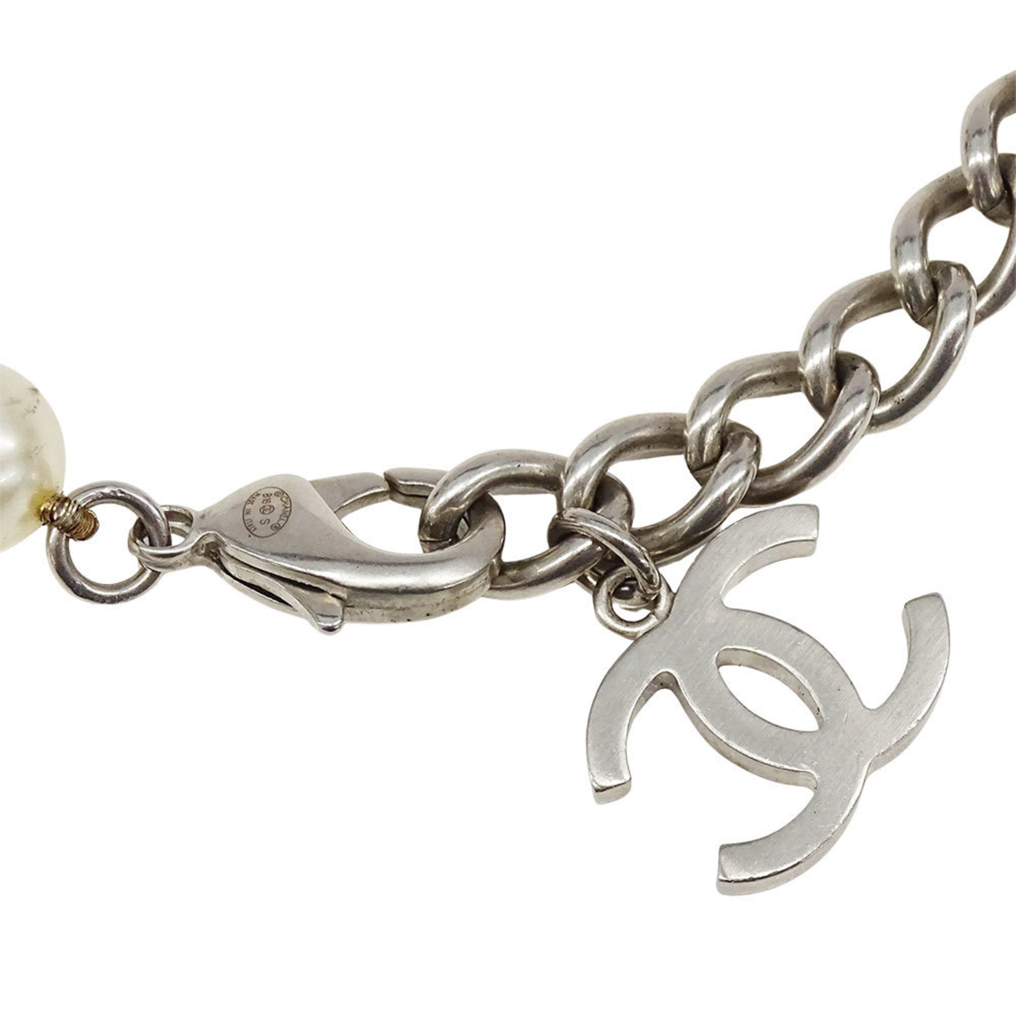 Pendant Necklace Artificial Pearl and Silver Hardware