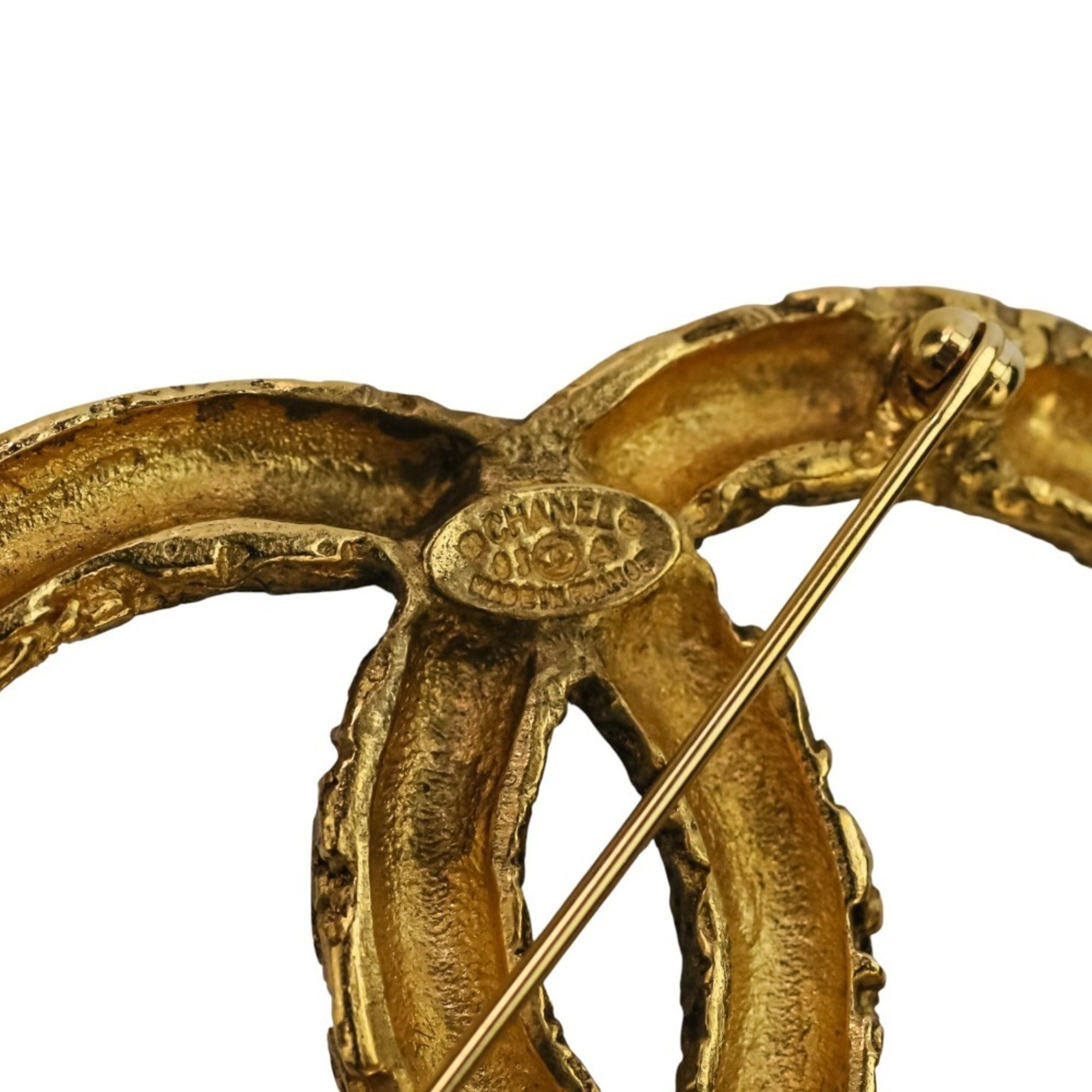 CC Logo Brooch Gold-Tone Metal