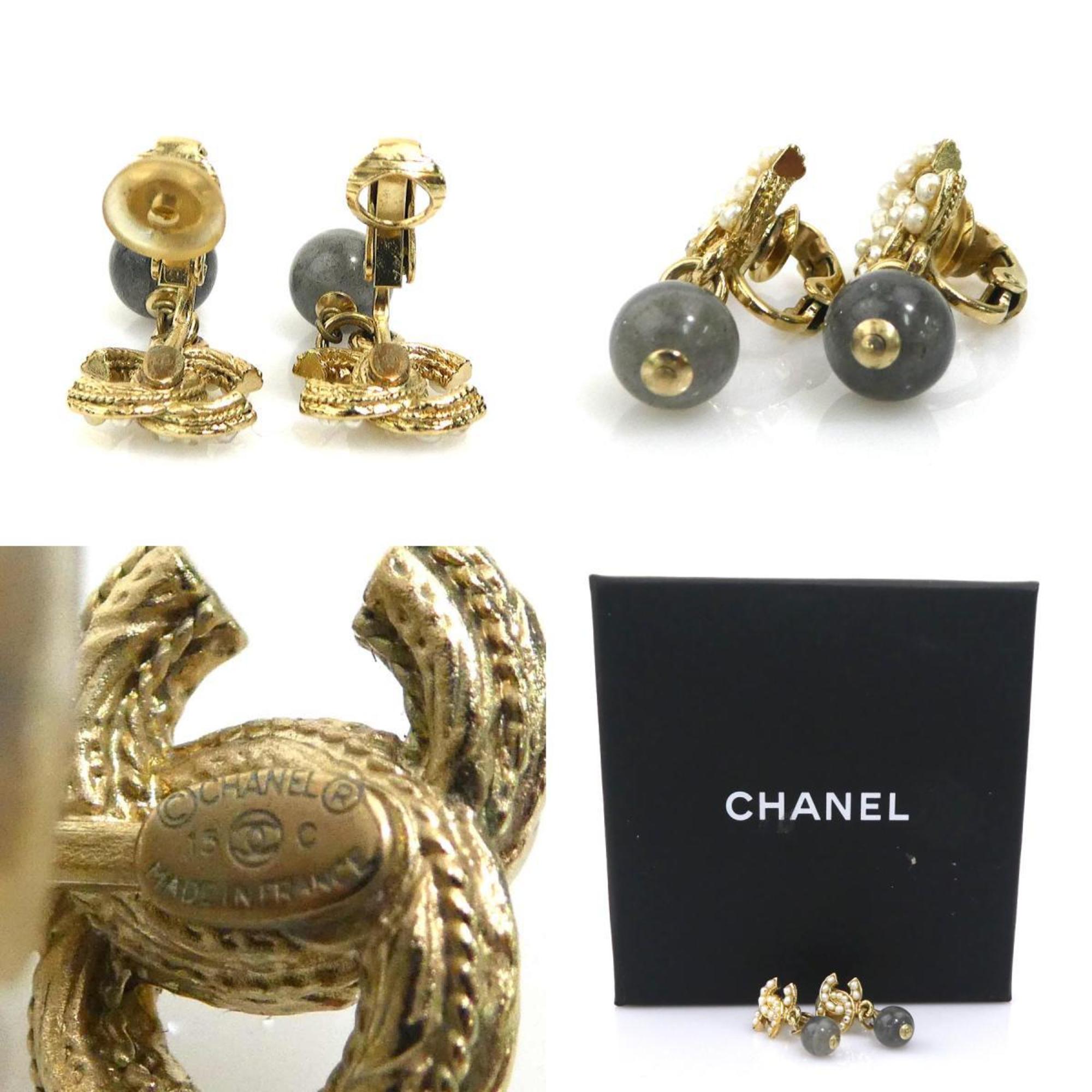 Clip-On Earrings Pearl Clip-On Gold-Tone Metal