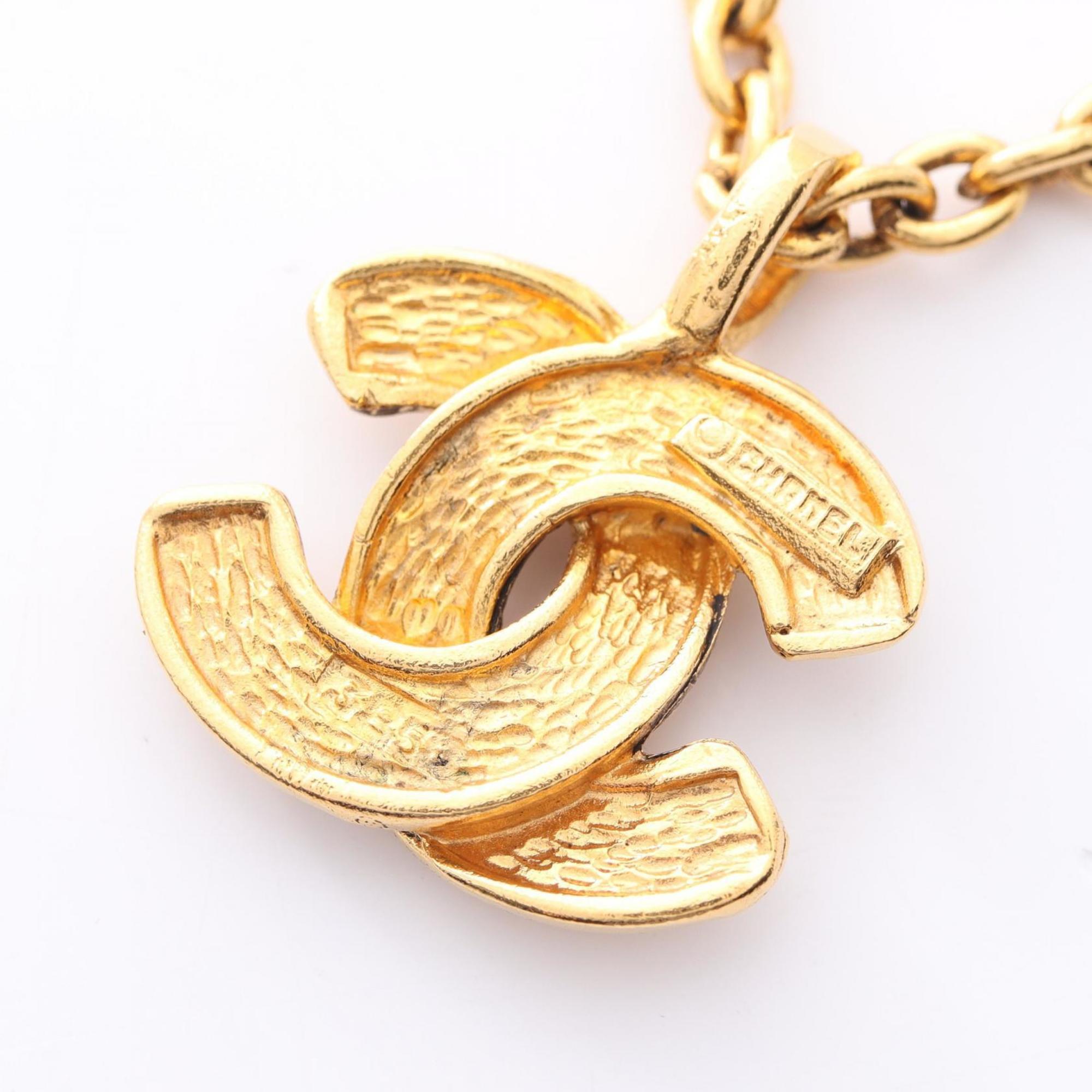 CC Logo Pendant Necklace Metal