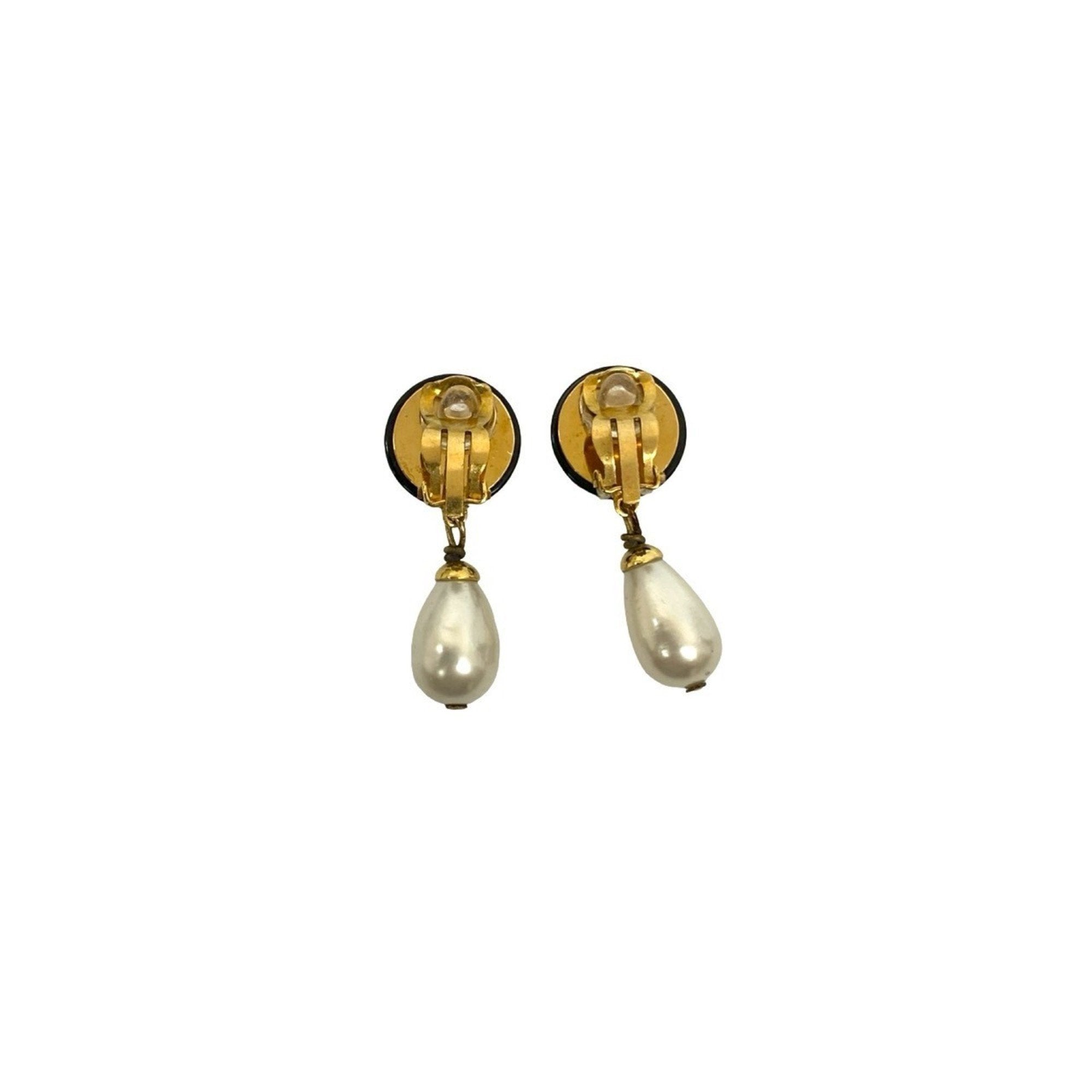 CC Logo Clip-On Earrings Metal Gold-Tone Metal