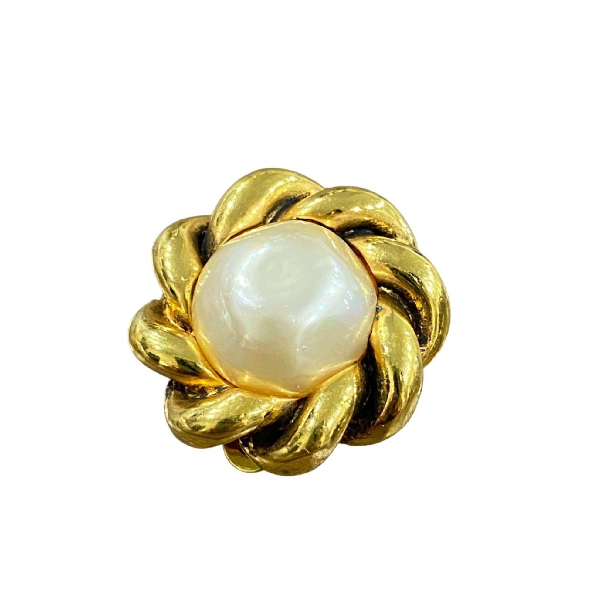 Vintage Clip-On Earrings Pearl Clip-On Gold-Tone Metal