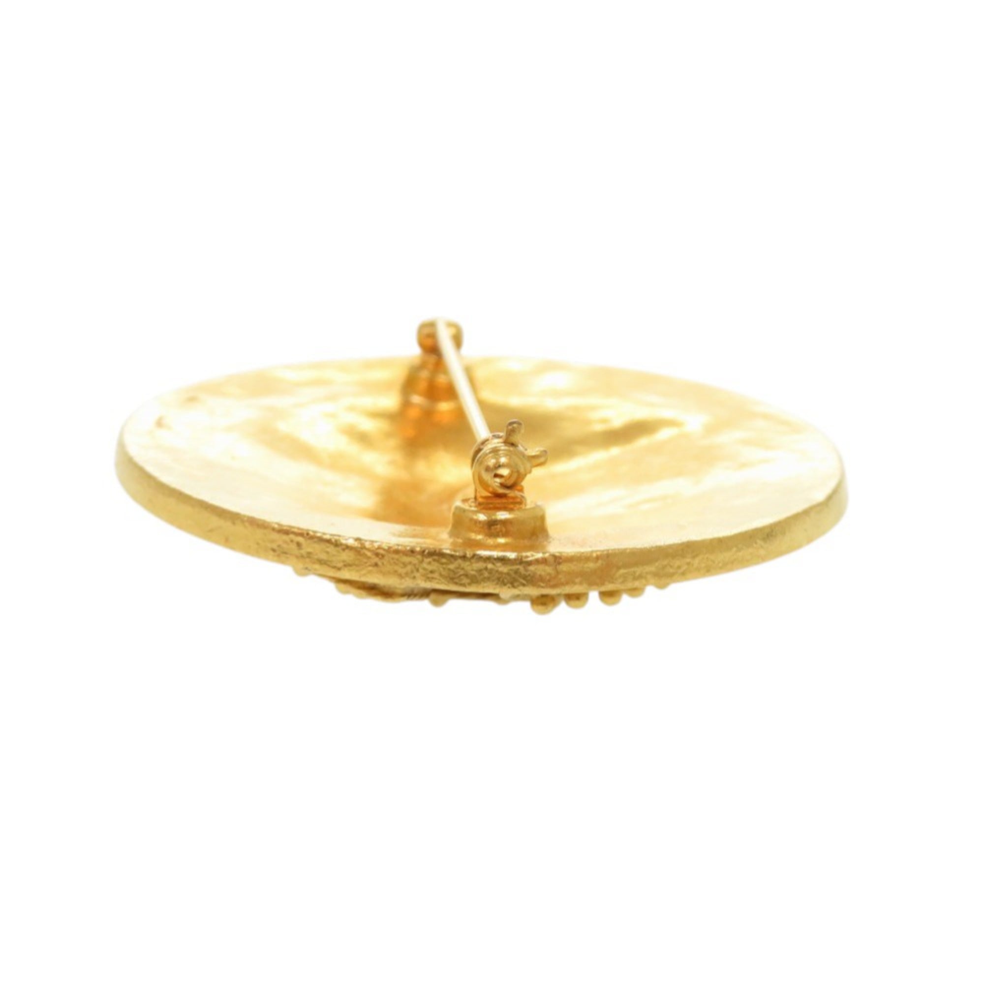 CC Logo Brooch Gold-Tone Metal