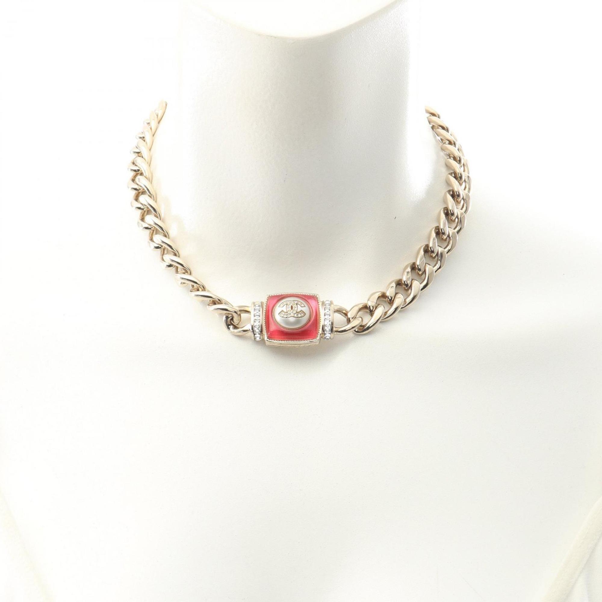 CC Logo Pendant Necklace Metal
