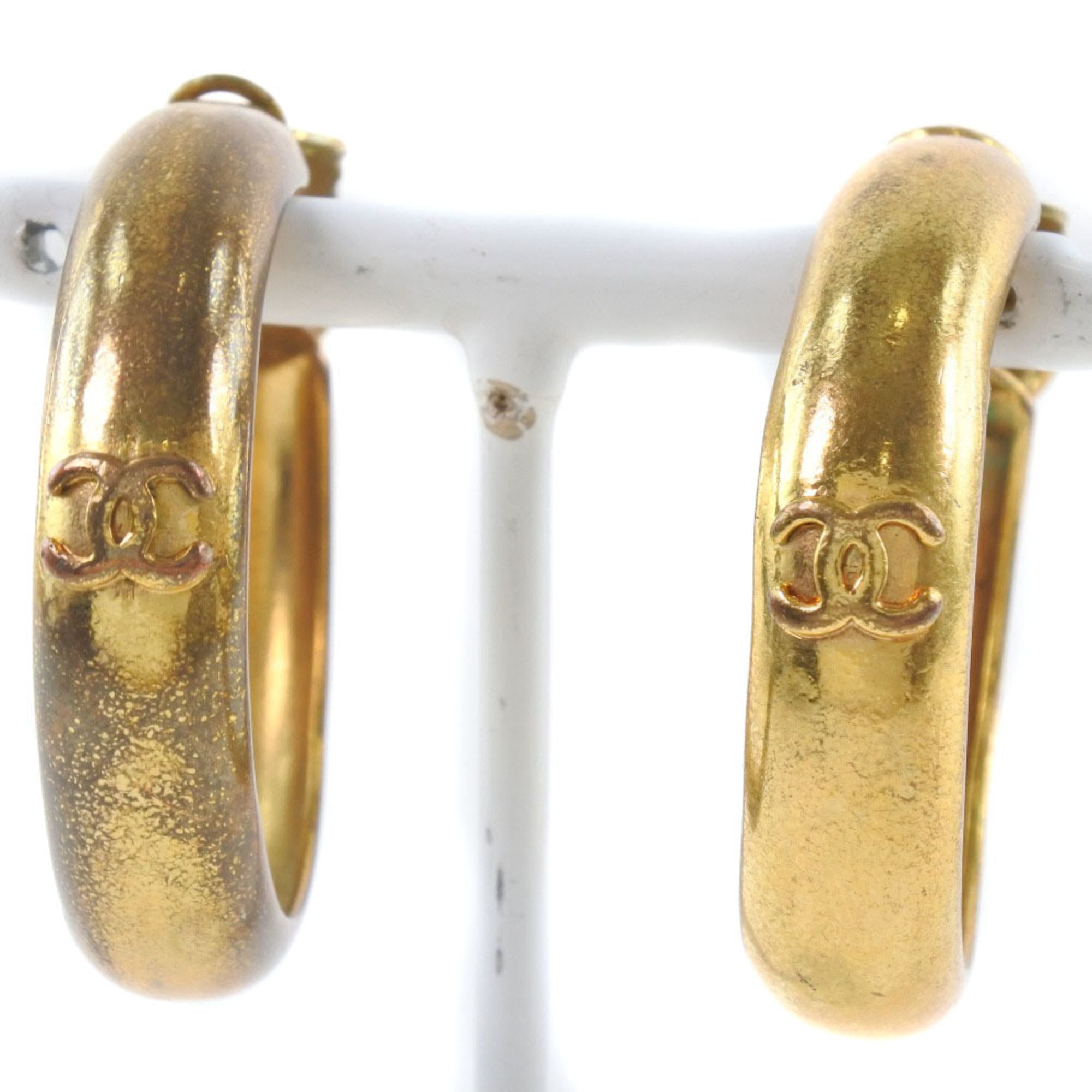 CC Logo Hoop Earrings Metal Gold-Tone Metal