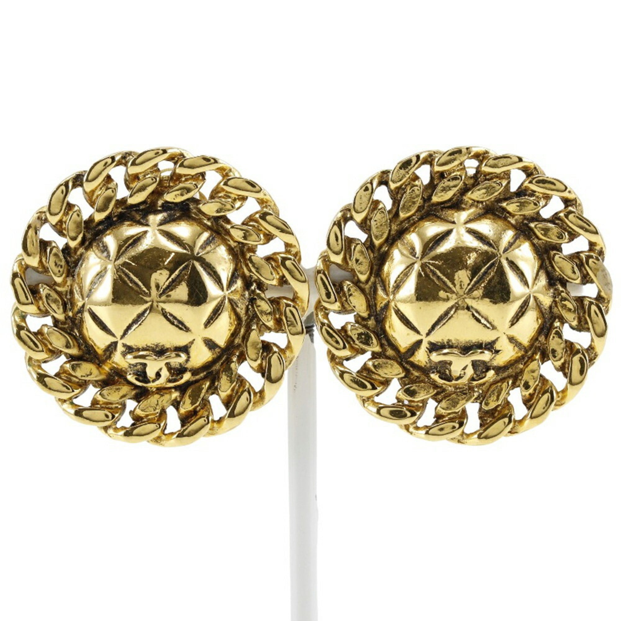 CC Logo Clip-On Earrings Metal Gold-Tone Metal