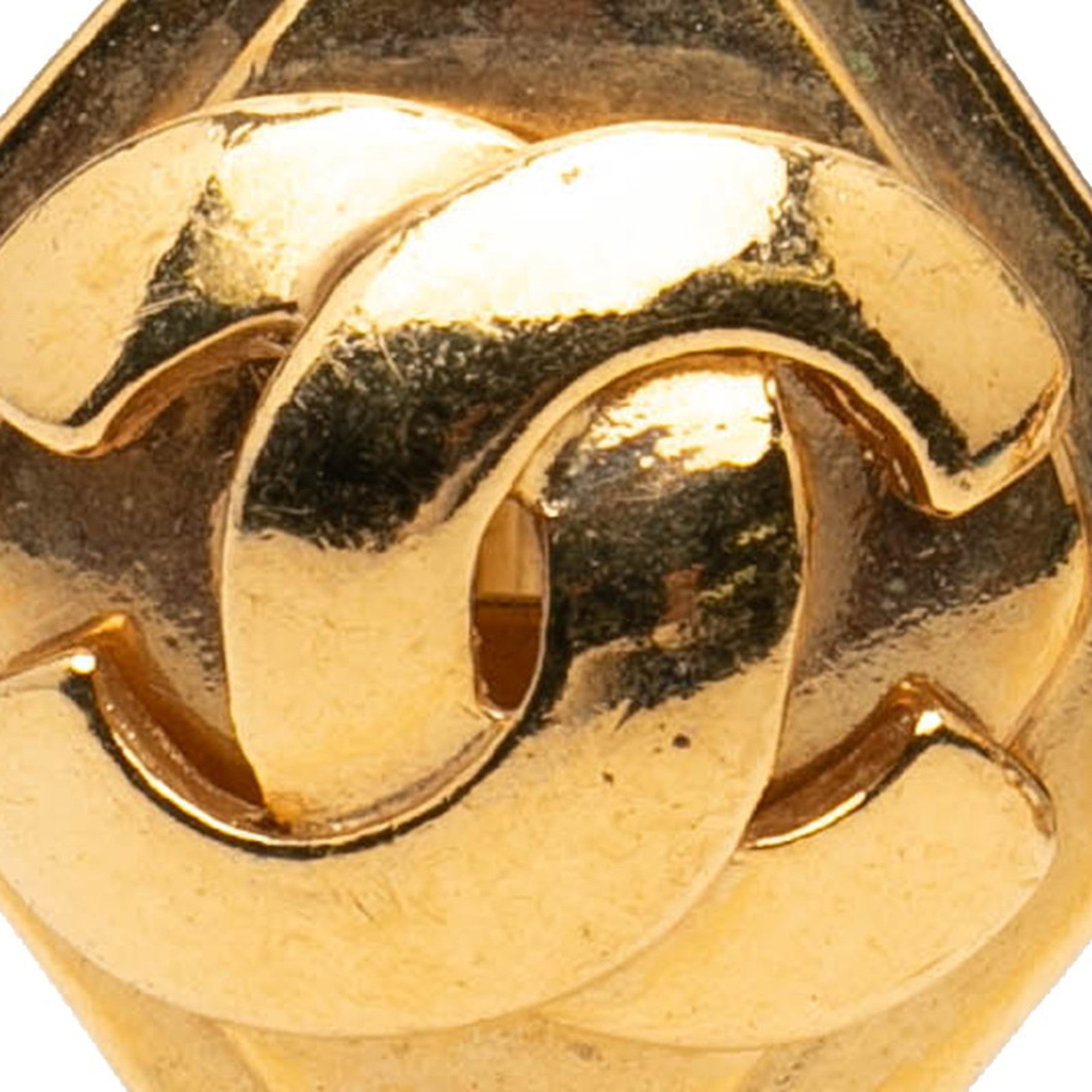 CC Logo Clip-On Earrings Metal Gold-Tone Metal