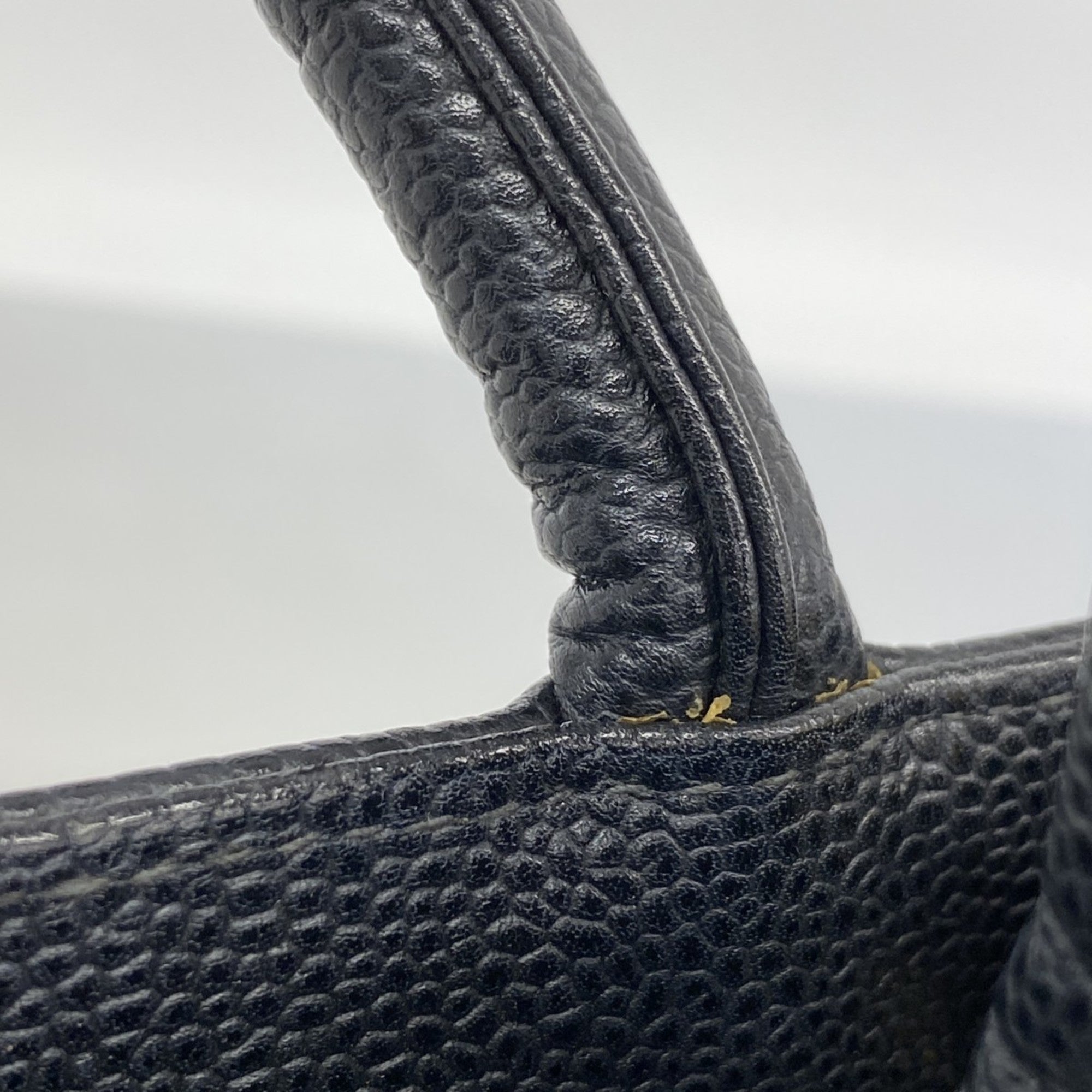Medallion Tote Quilted Caviar