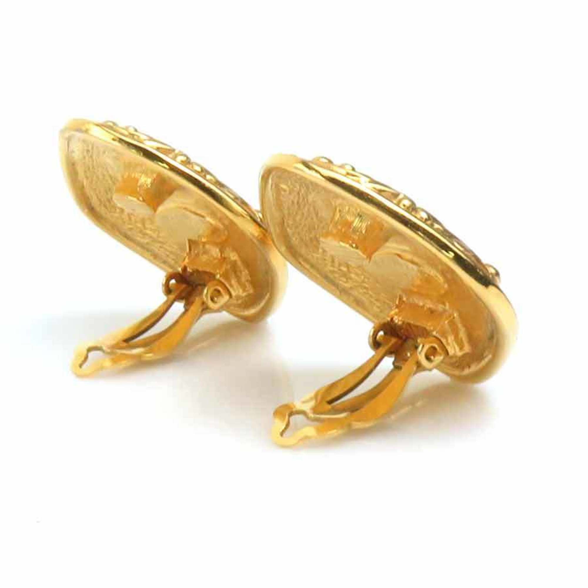 CC Logo Clip-On Earrings Gold-Tone Metal Gold-Tone Metal