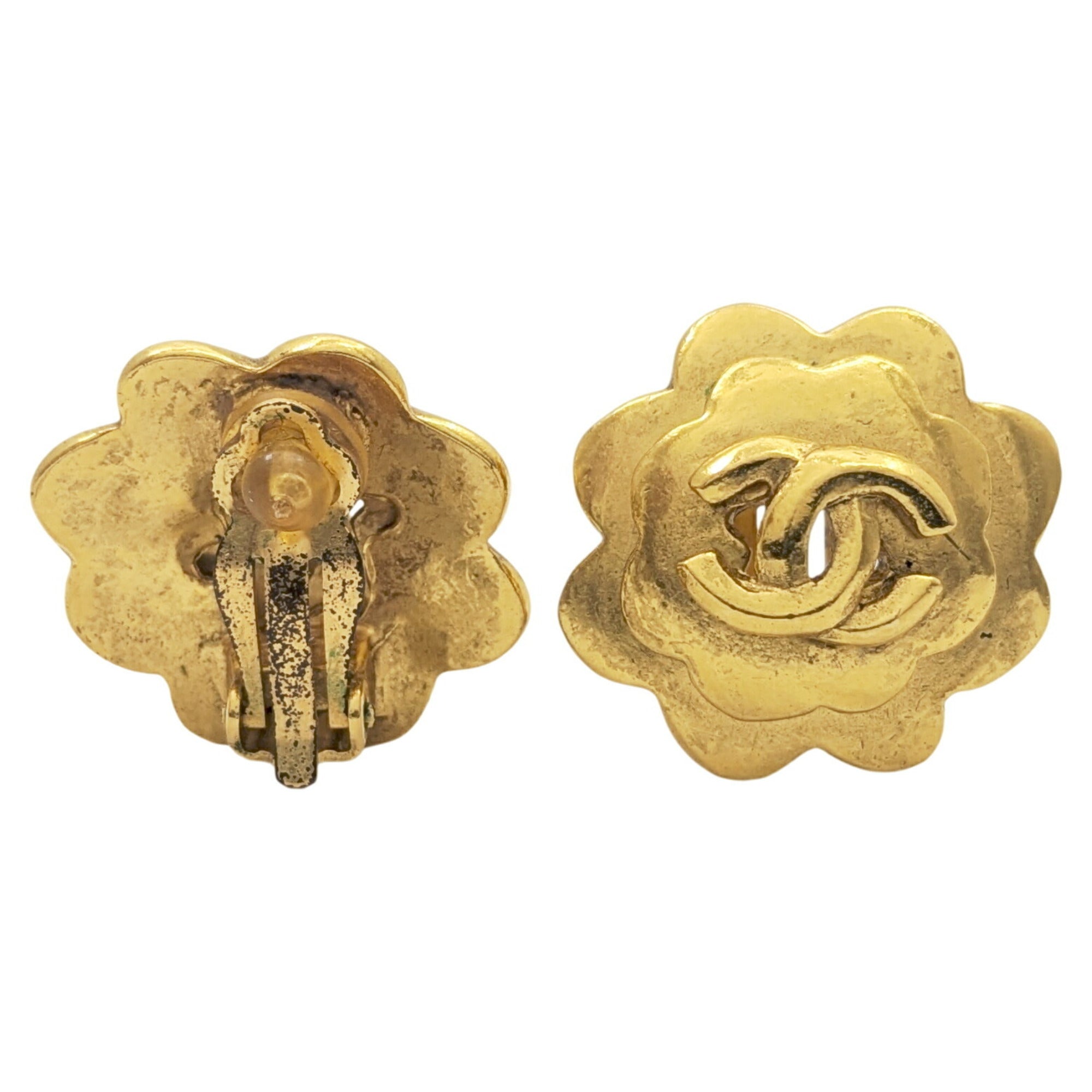 CC Logo Clip-On Earrings Metal Gold-Tone Metal
