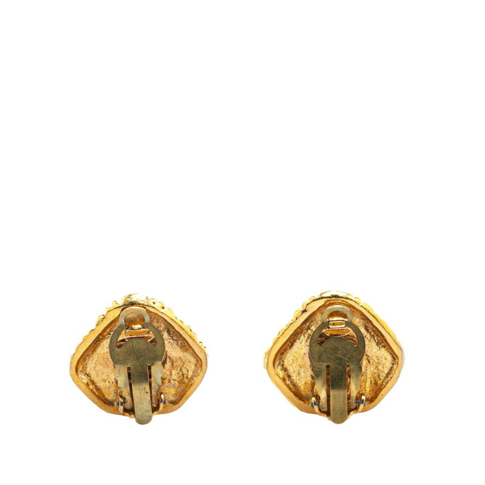 Vintage Clip-On Earrings Clip-On Gold-Tone Metal