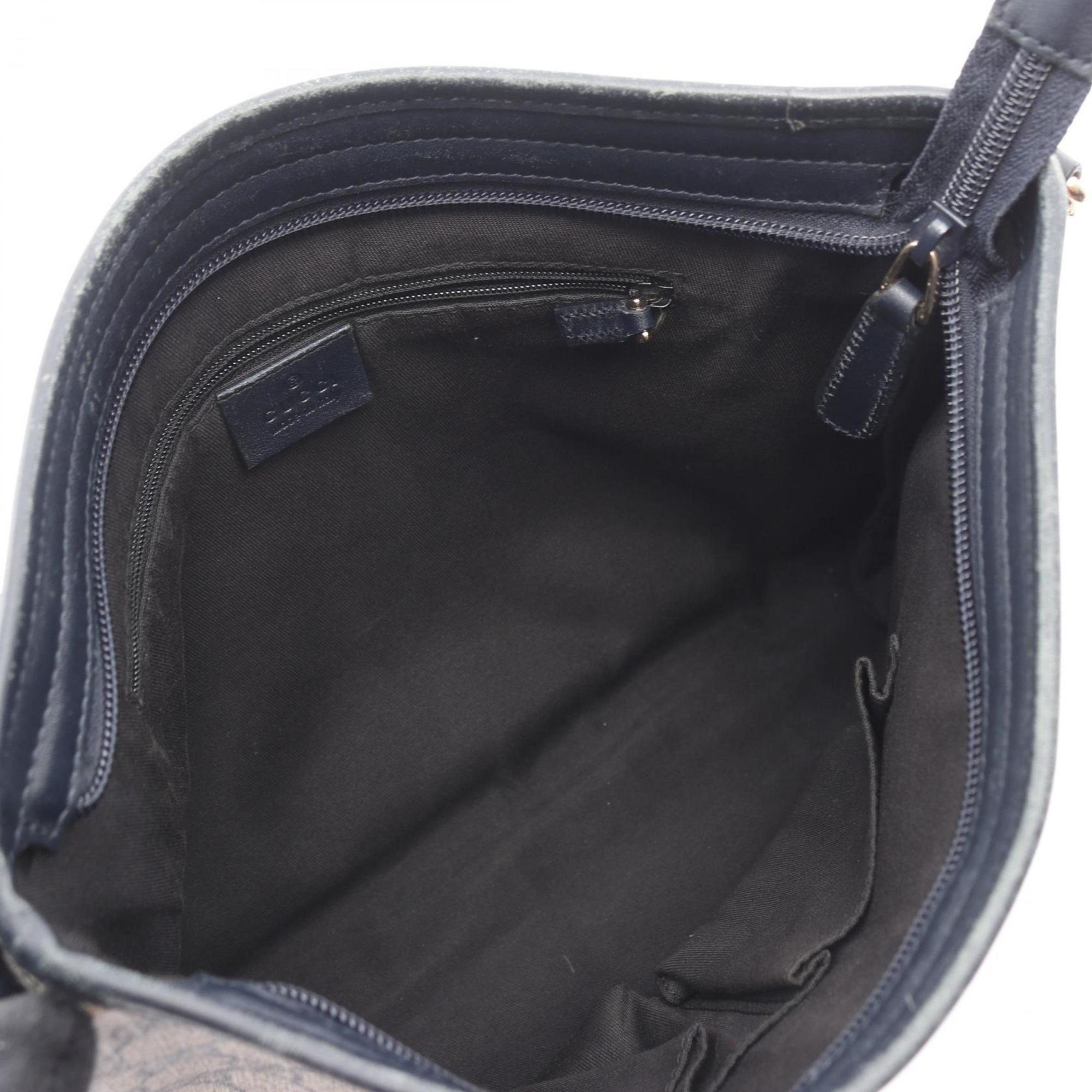 Zip Top Messenger Bag GG Coated Canvas Medium