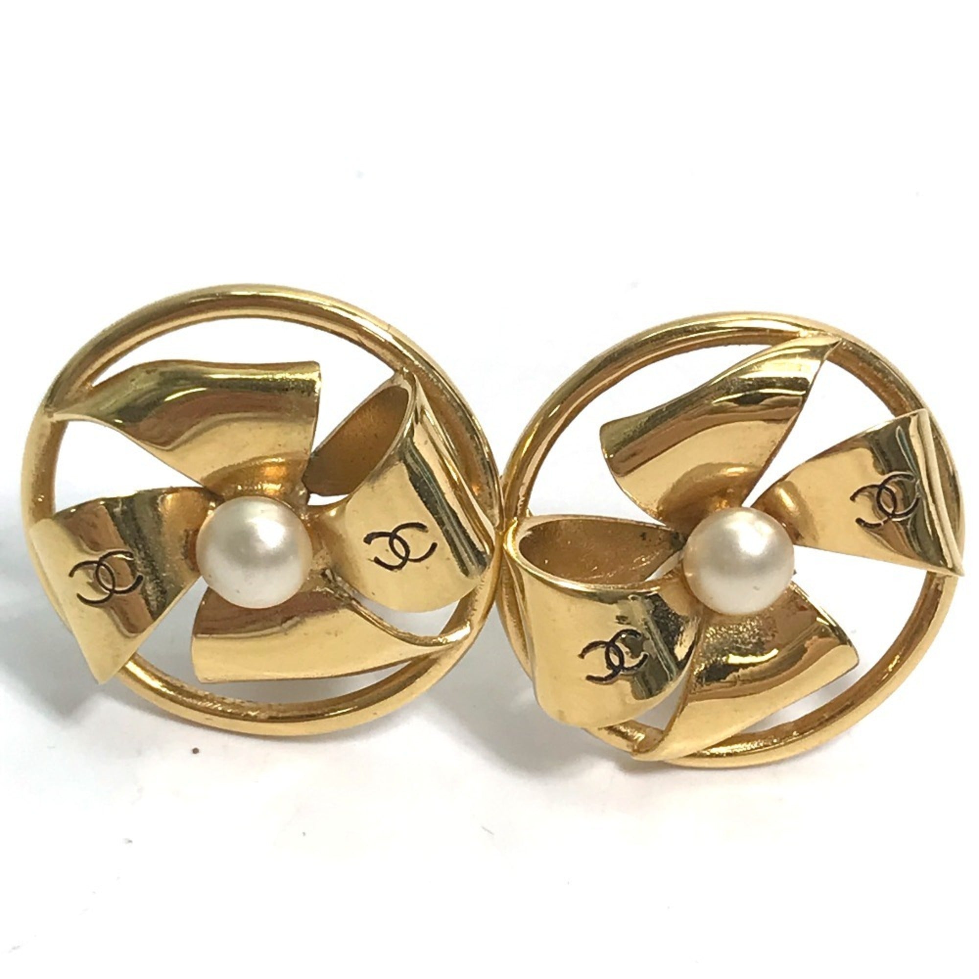 CC Logo Round Clip-On Earrings Gold-Tone Metal Gold-Tone Metal