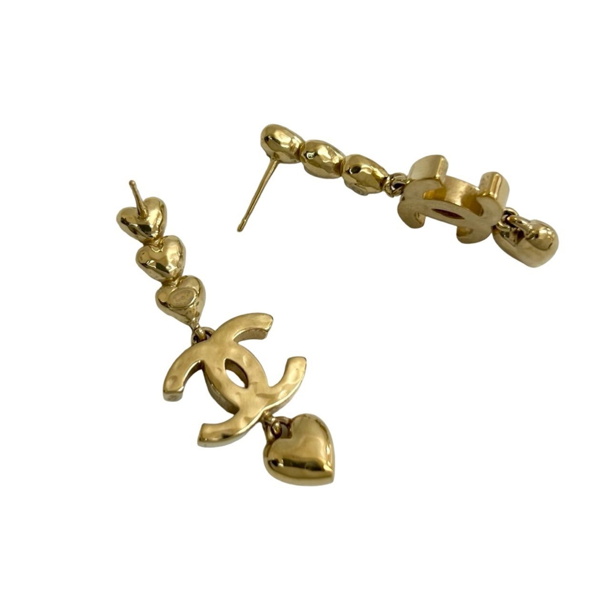 CC Logo Heart Earrings Metal Gold-Tone Metal